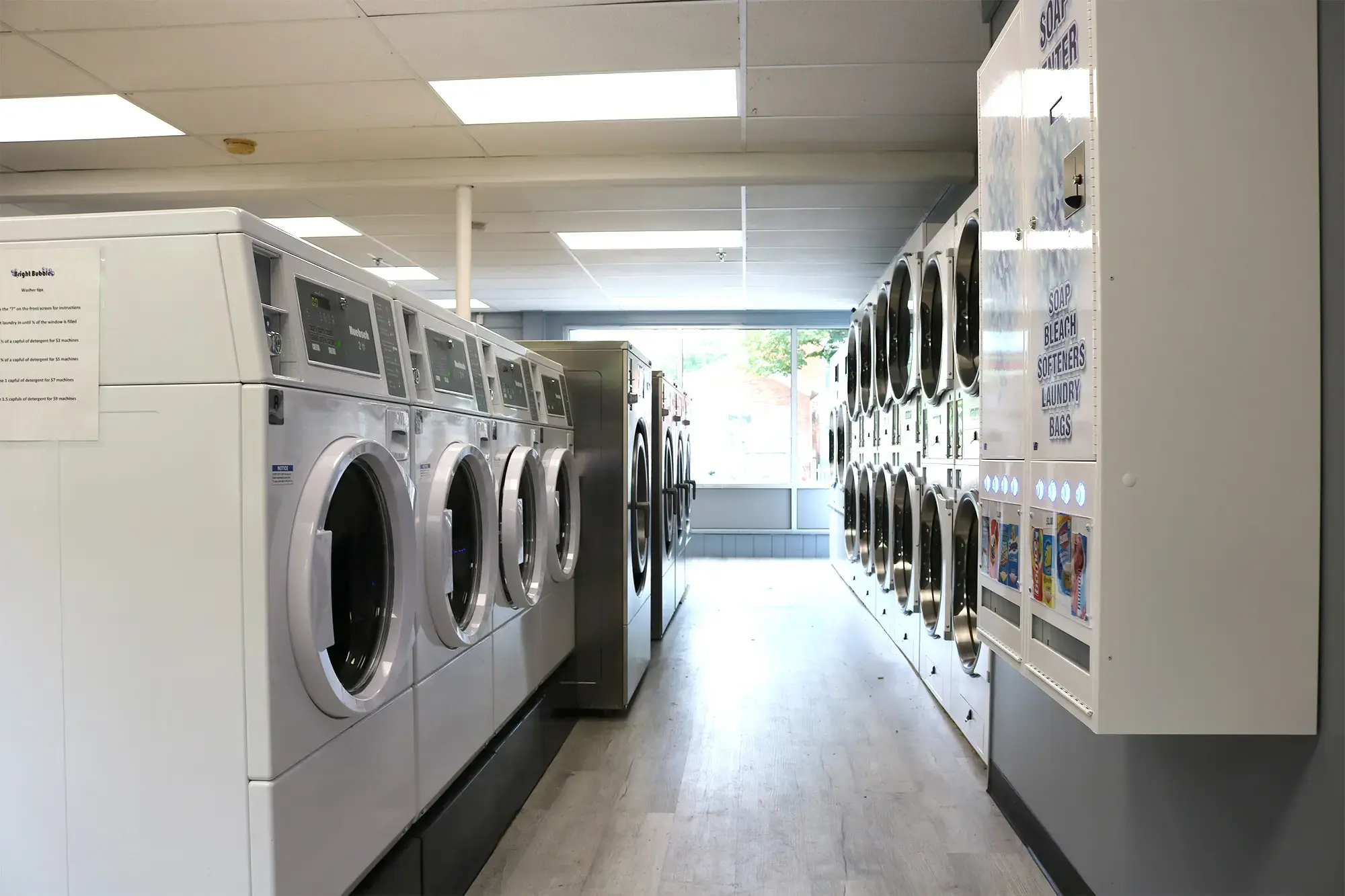 Bright Bubble Laundromat - Image 2