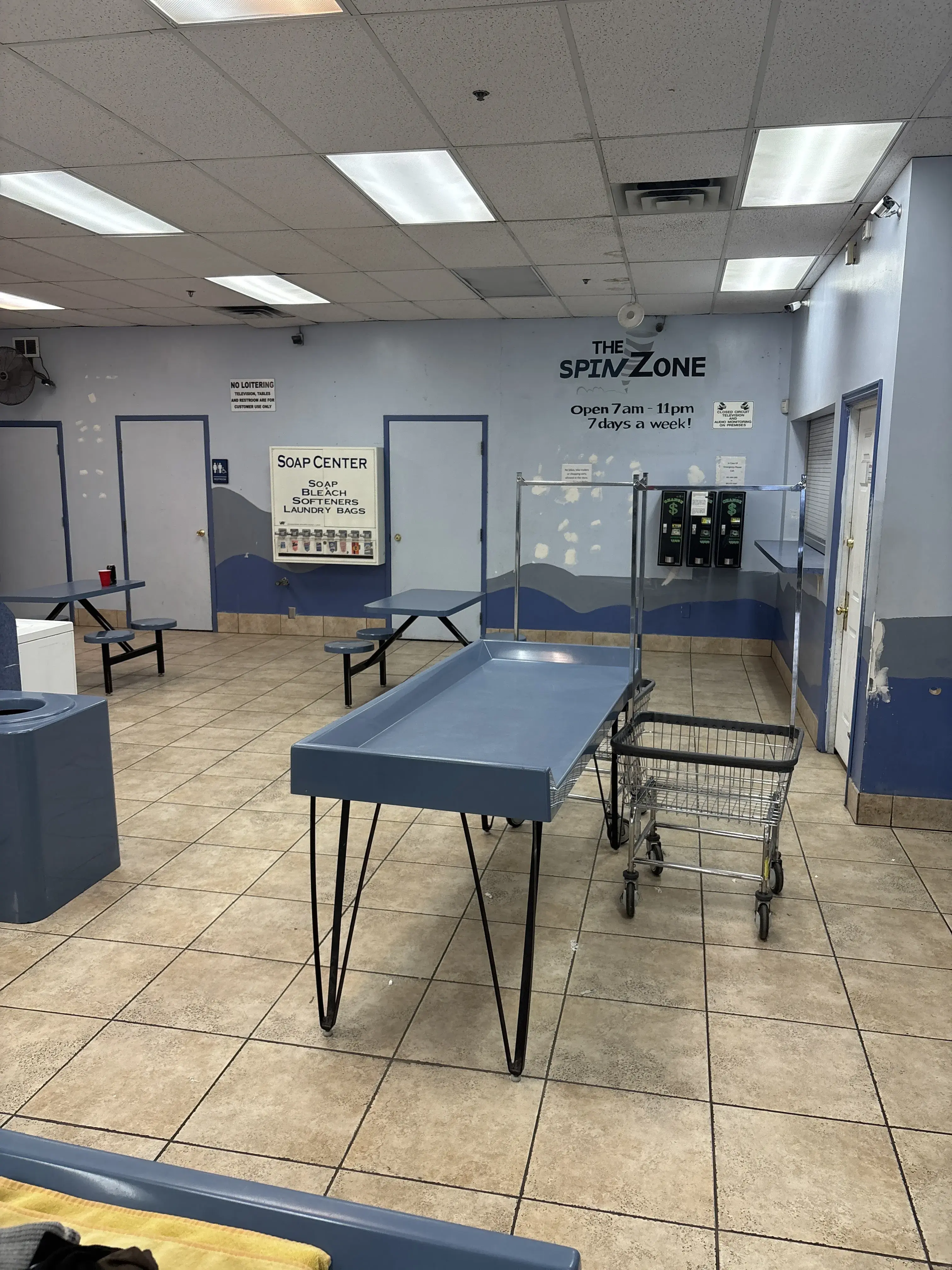 Bright & Clean Laundromat - Image 2