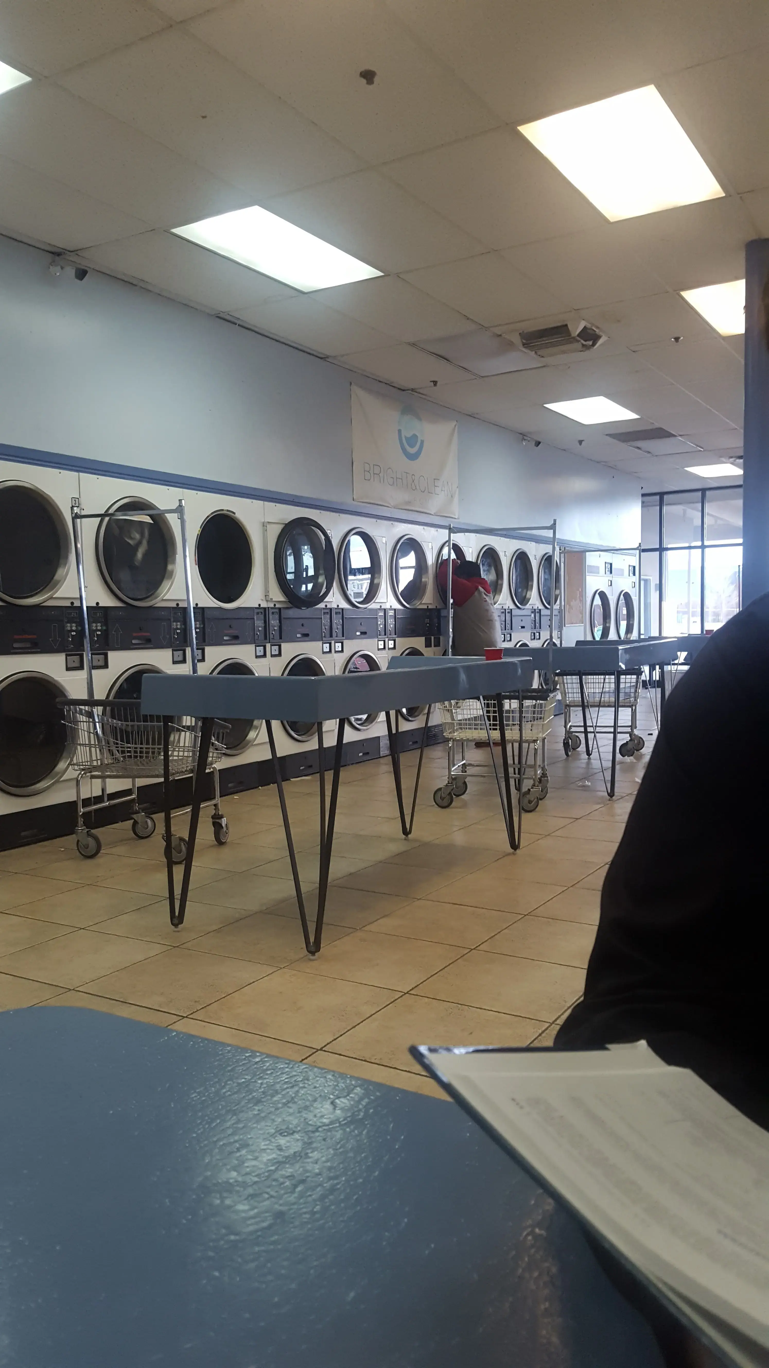 Bright & Clean Laundromat - Image 13