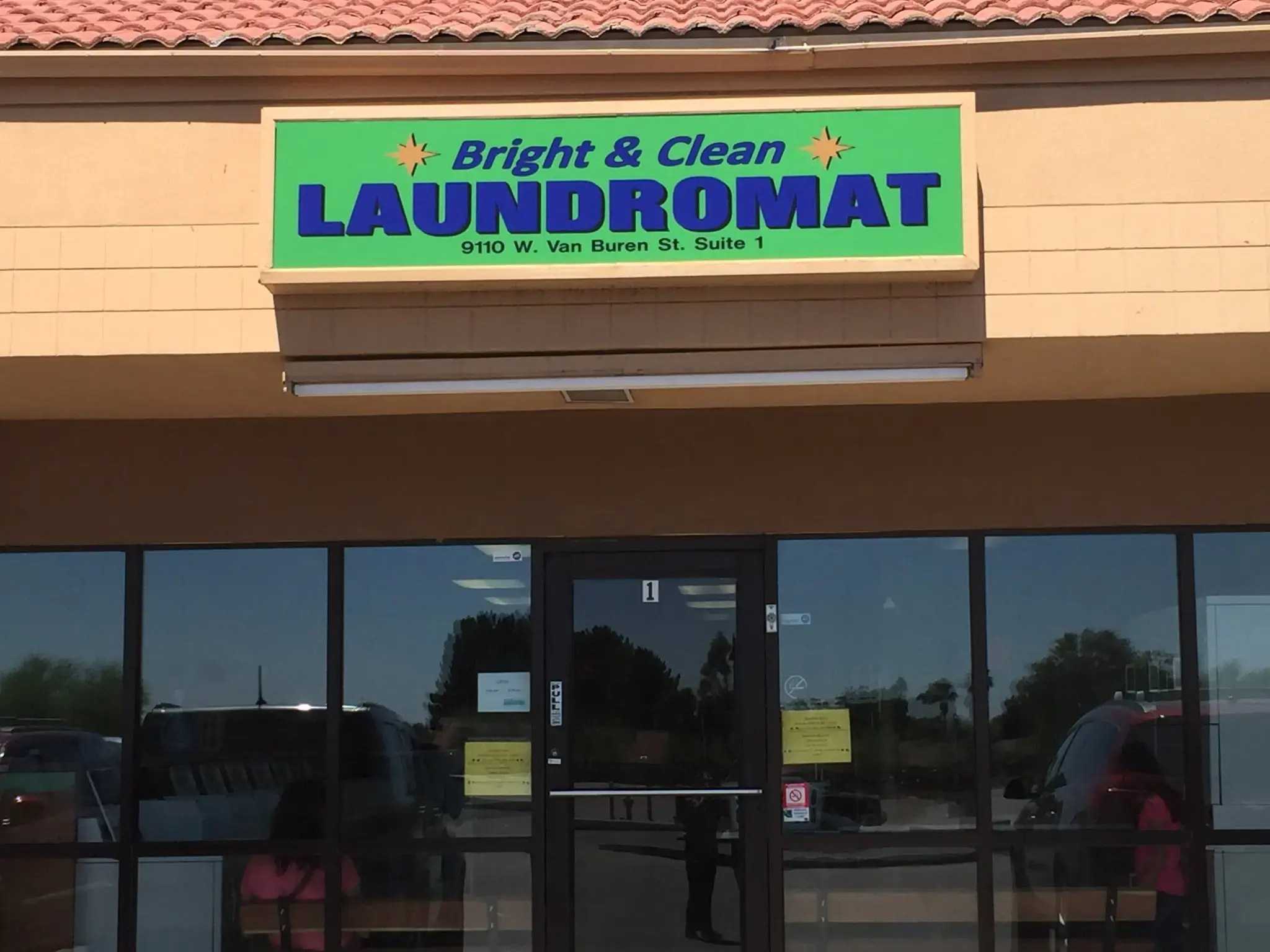 Bright & Clean Tolleson Laundromat thumbnail 1