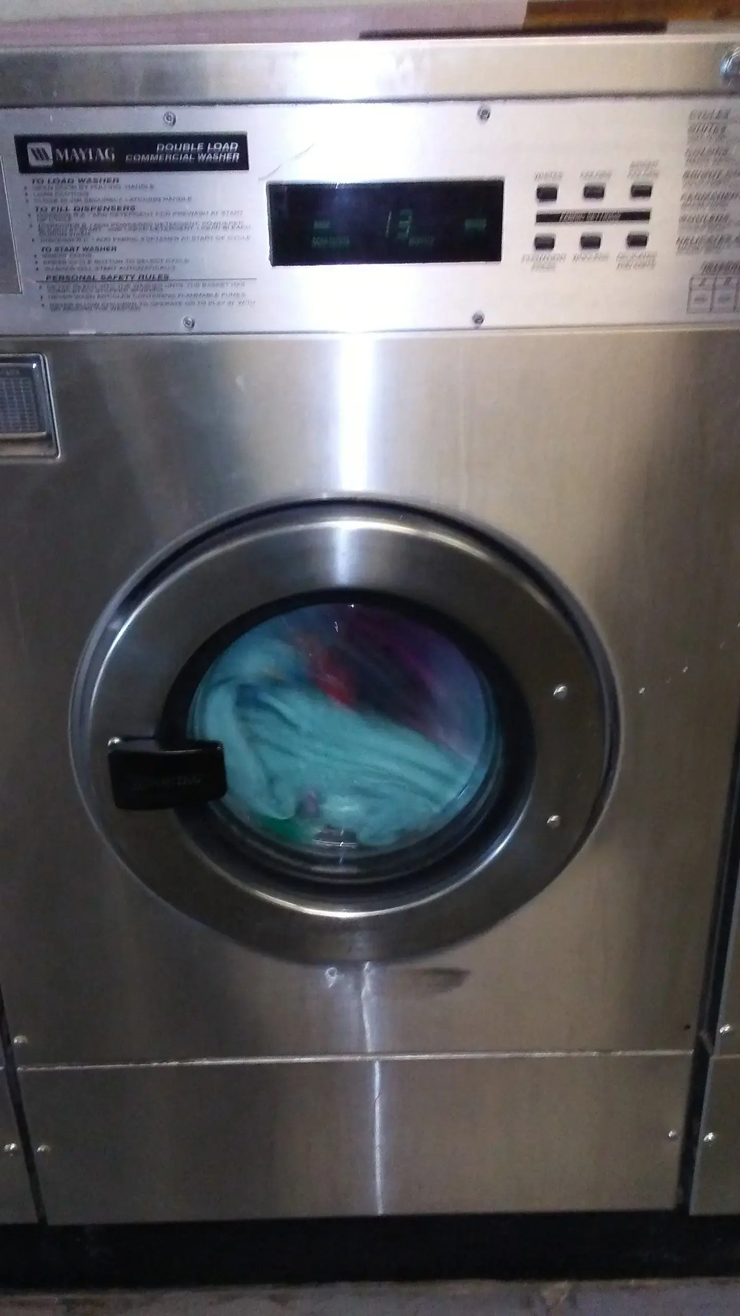 Bright & Clean Tolleson Laundromat - Image 12