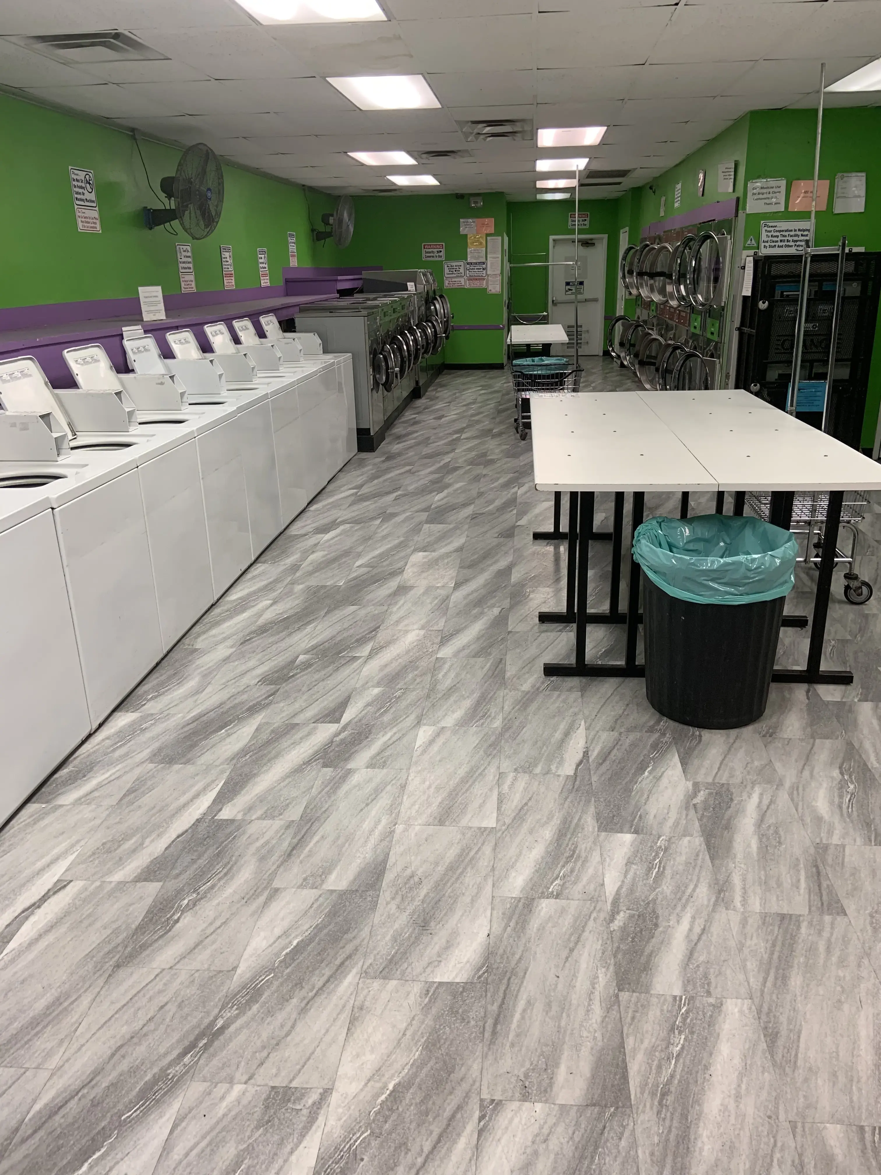 Bright & Clean Tolleson Laundromat - Image 3