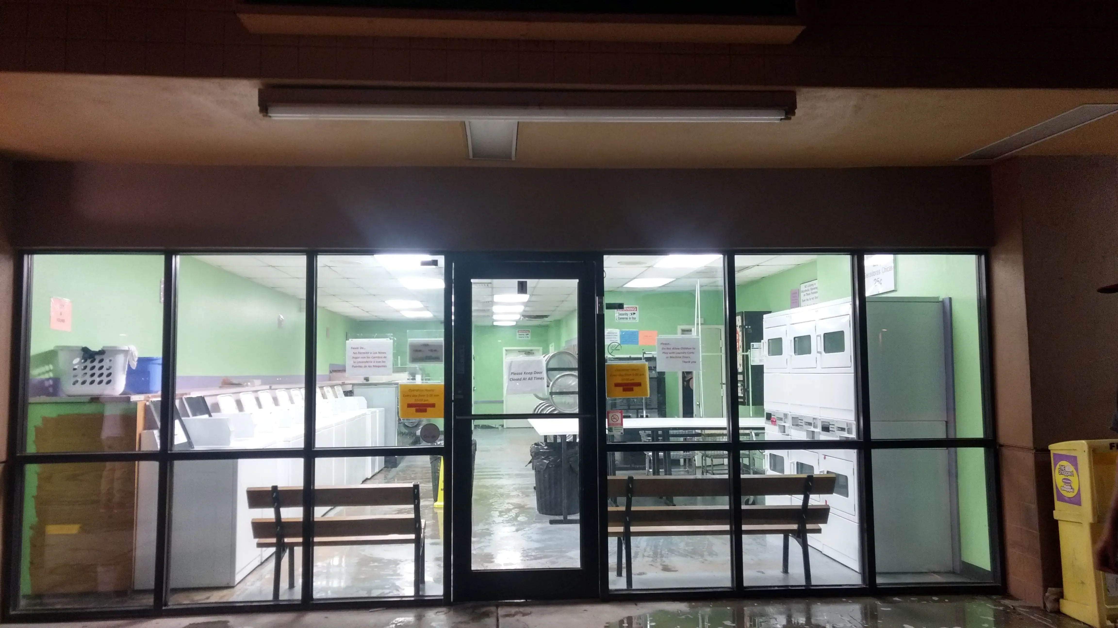 Bright & Clean Tolleson Laundromat thumbnail 14