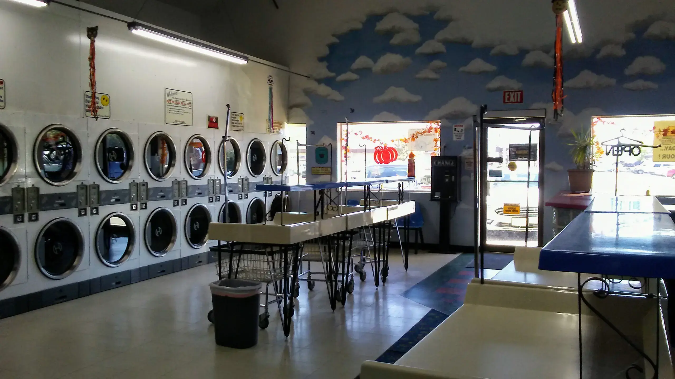 Bright Coin Laundry thumbnail 5