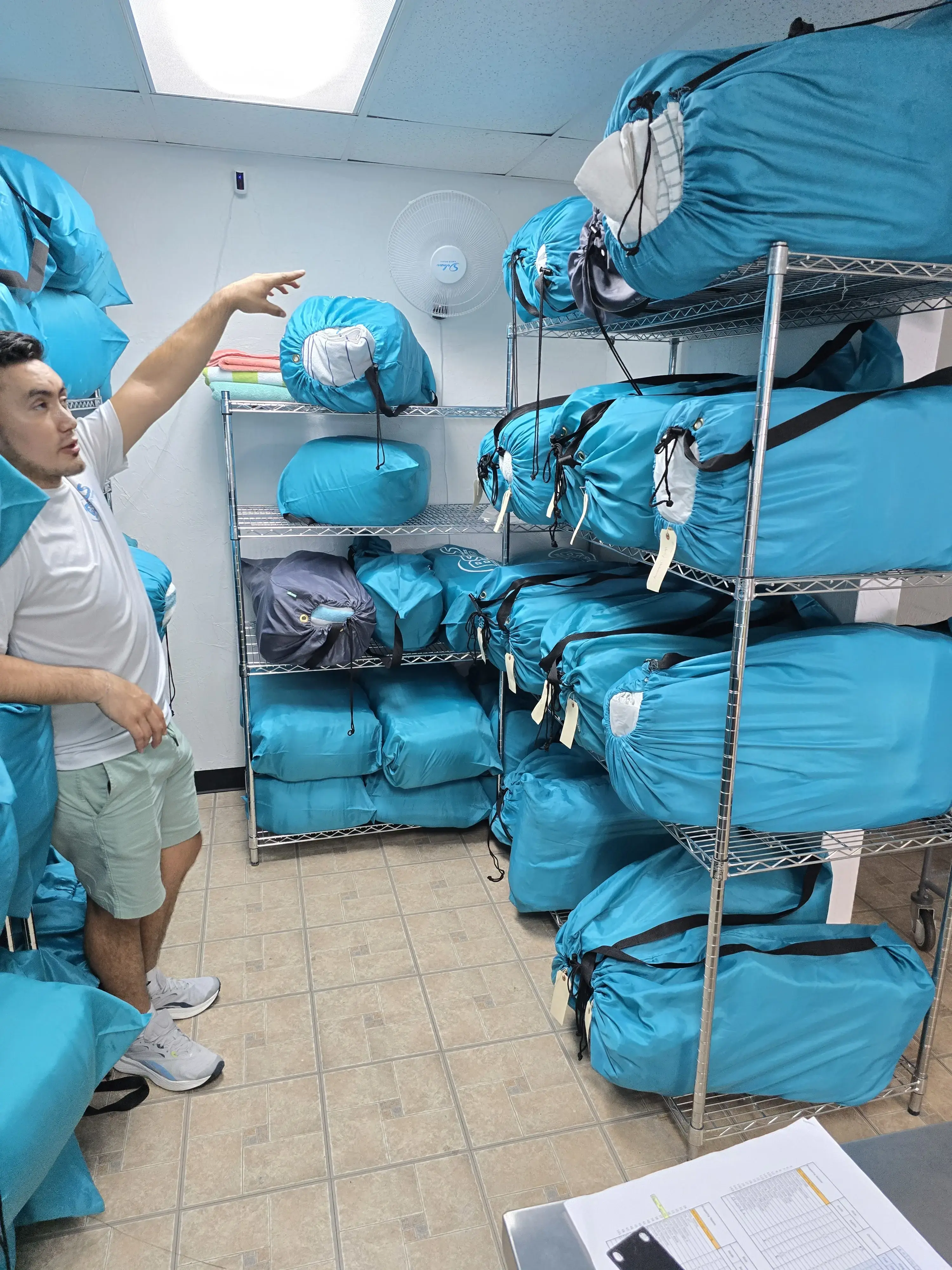 Bright Sky Laundry Services thumbnail 13