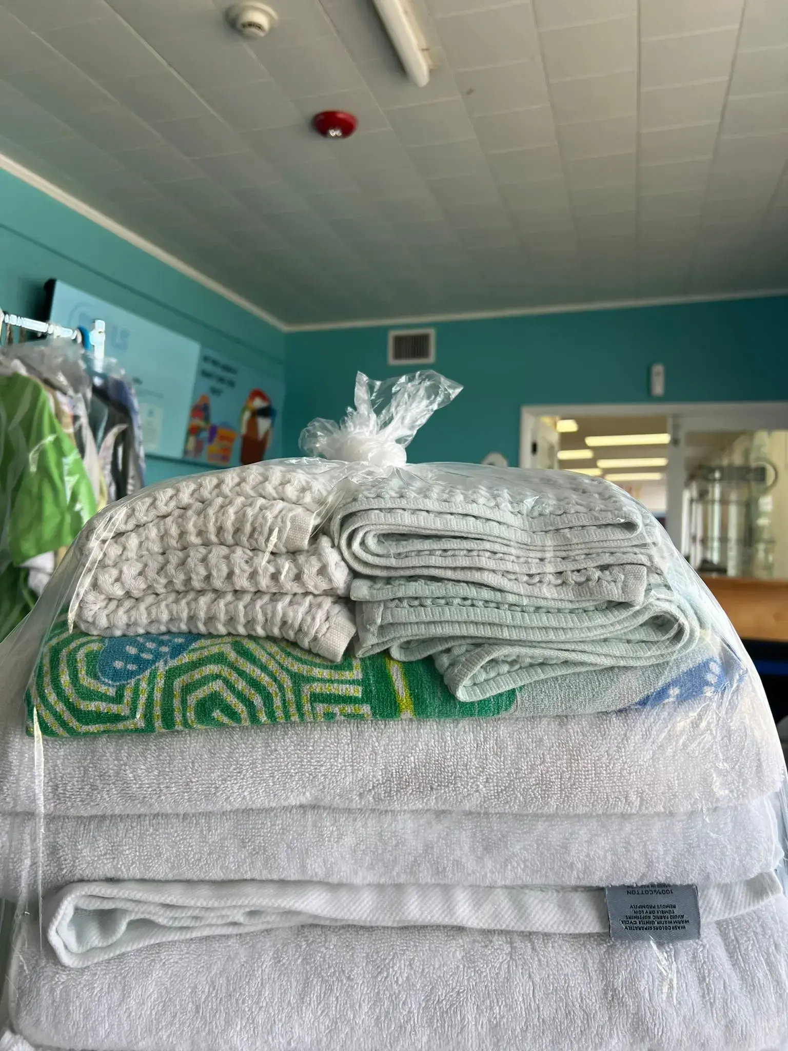 Bright Sky Laundry Services thumbnail 17