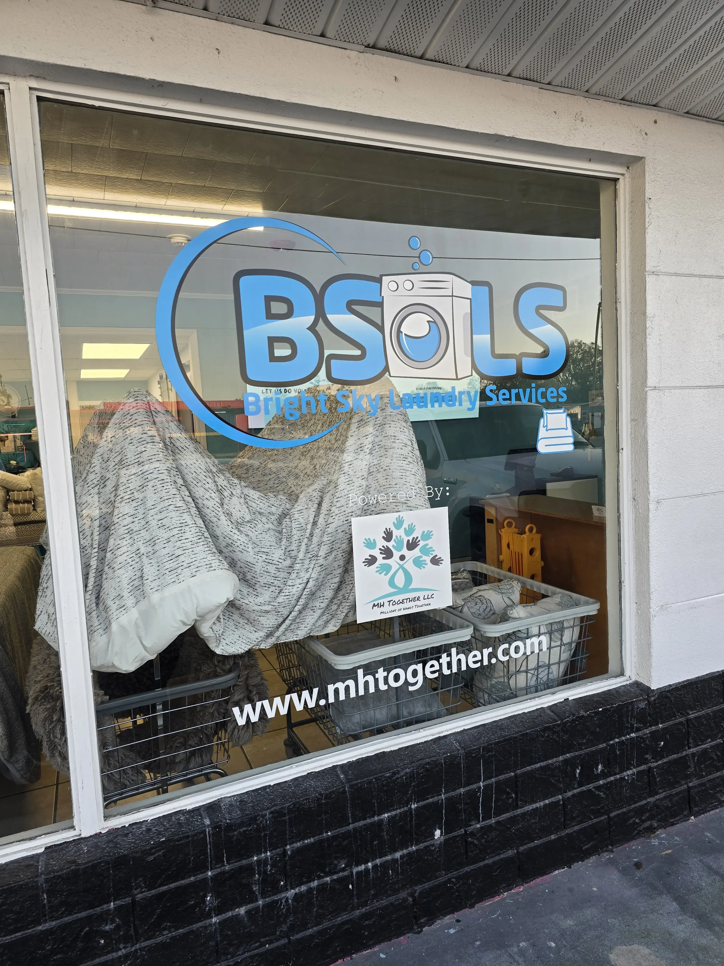 Bright Sky Laundry Services thumbnail 15