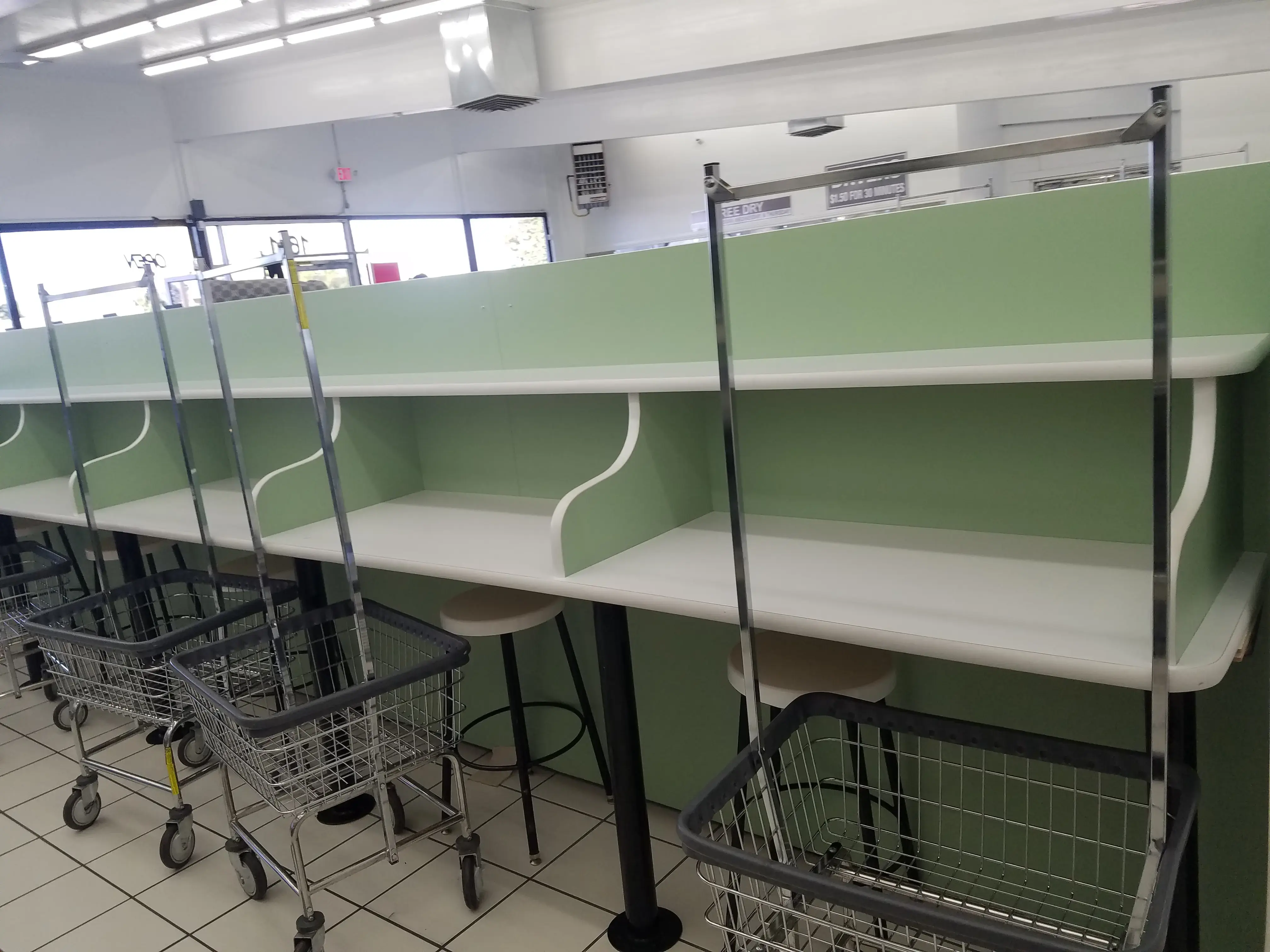 Bright Star Laundromat - Image 3