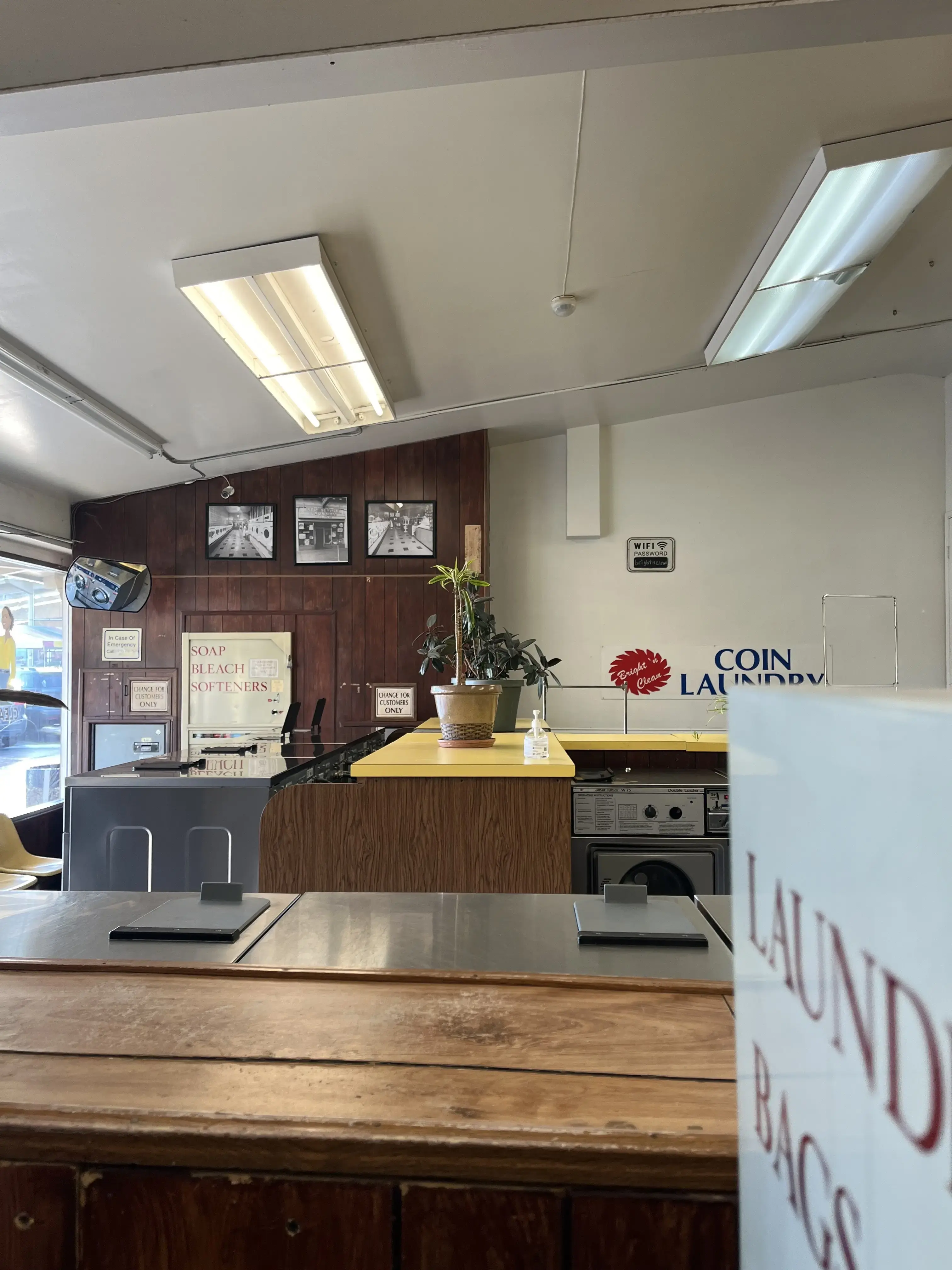 Bright'n Clean Laundry Center - Image 6