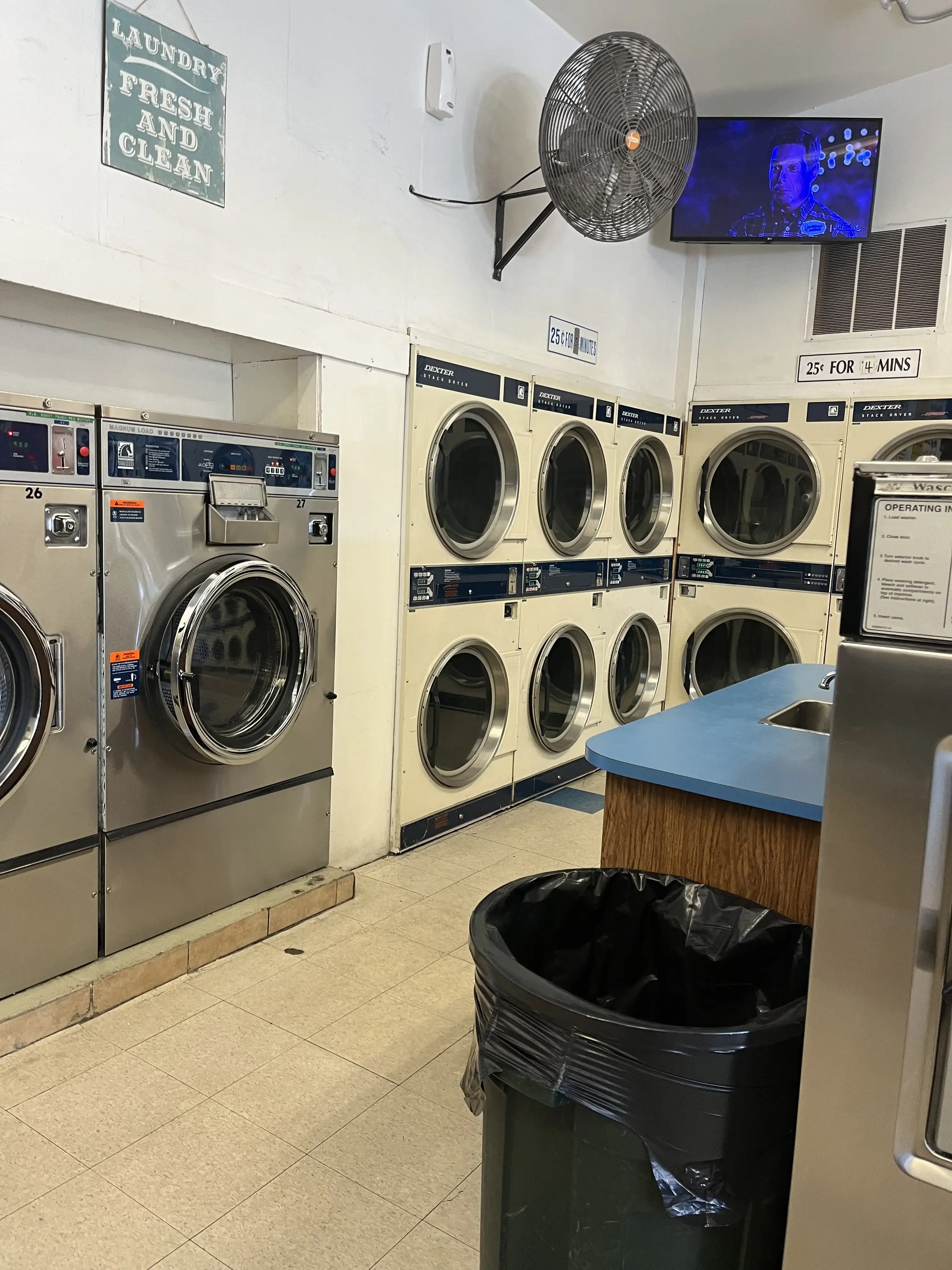 Bright'n Clean Laundry Center thumbnail 11