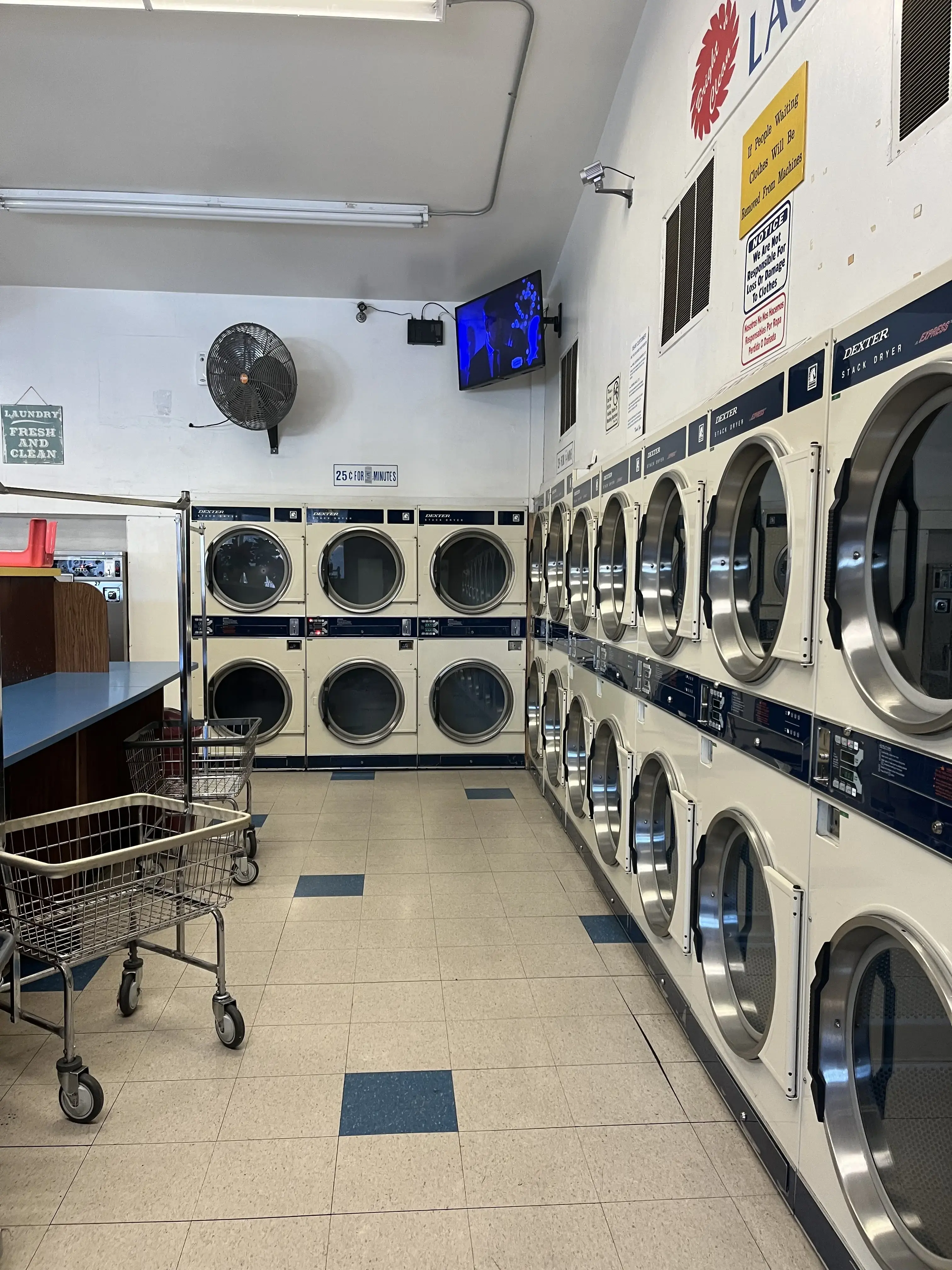 Bright'n Clean Laundry Center thumbnail 4