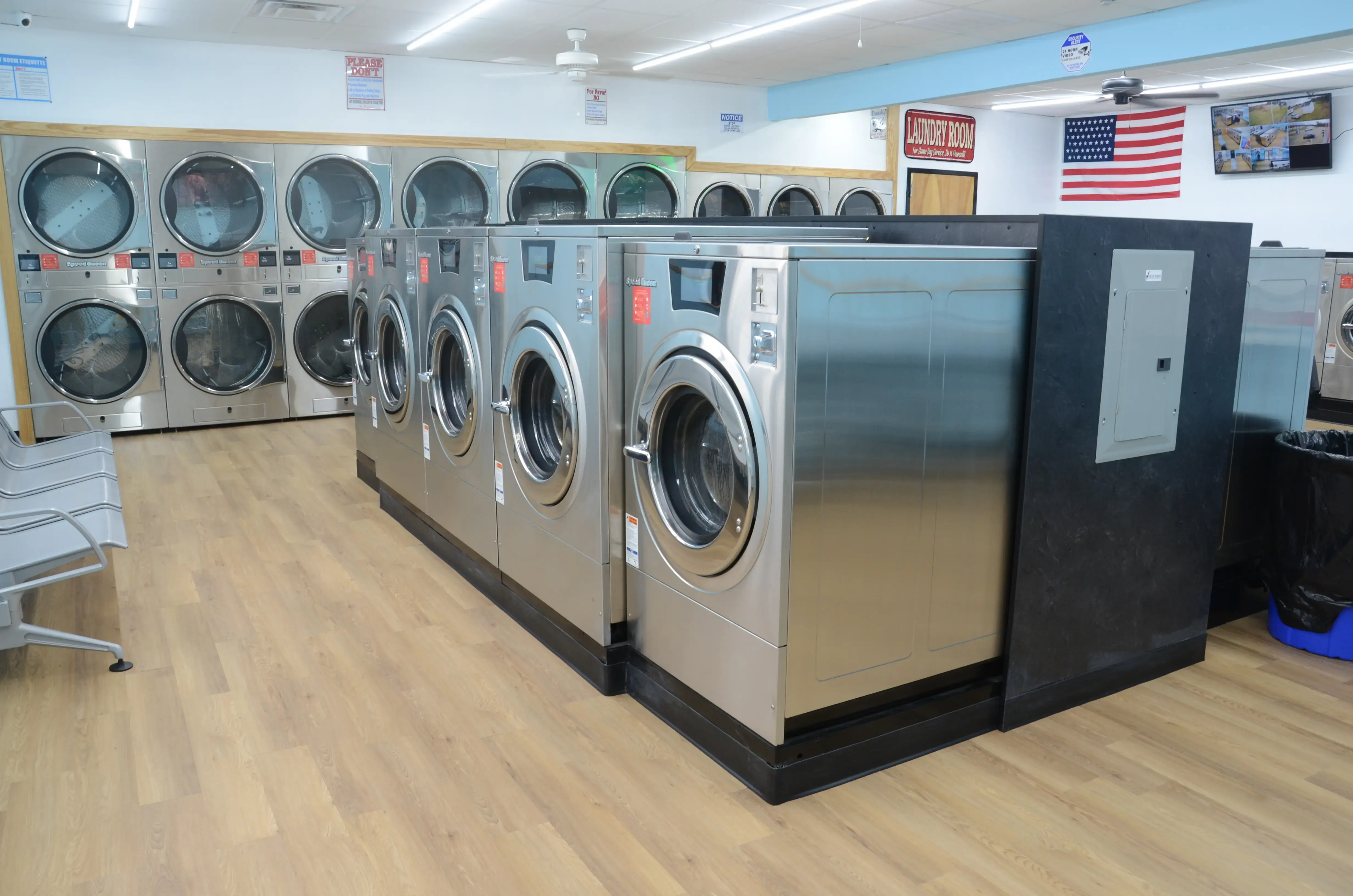 Brighton Laundromat - Image 15
