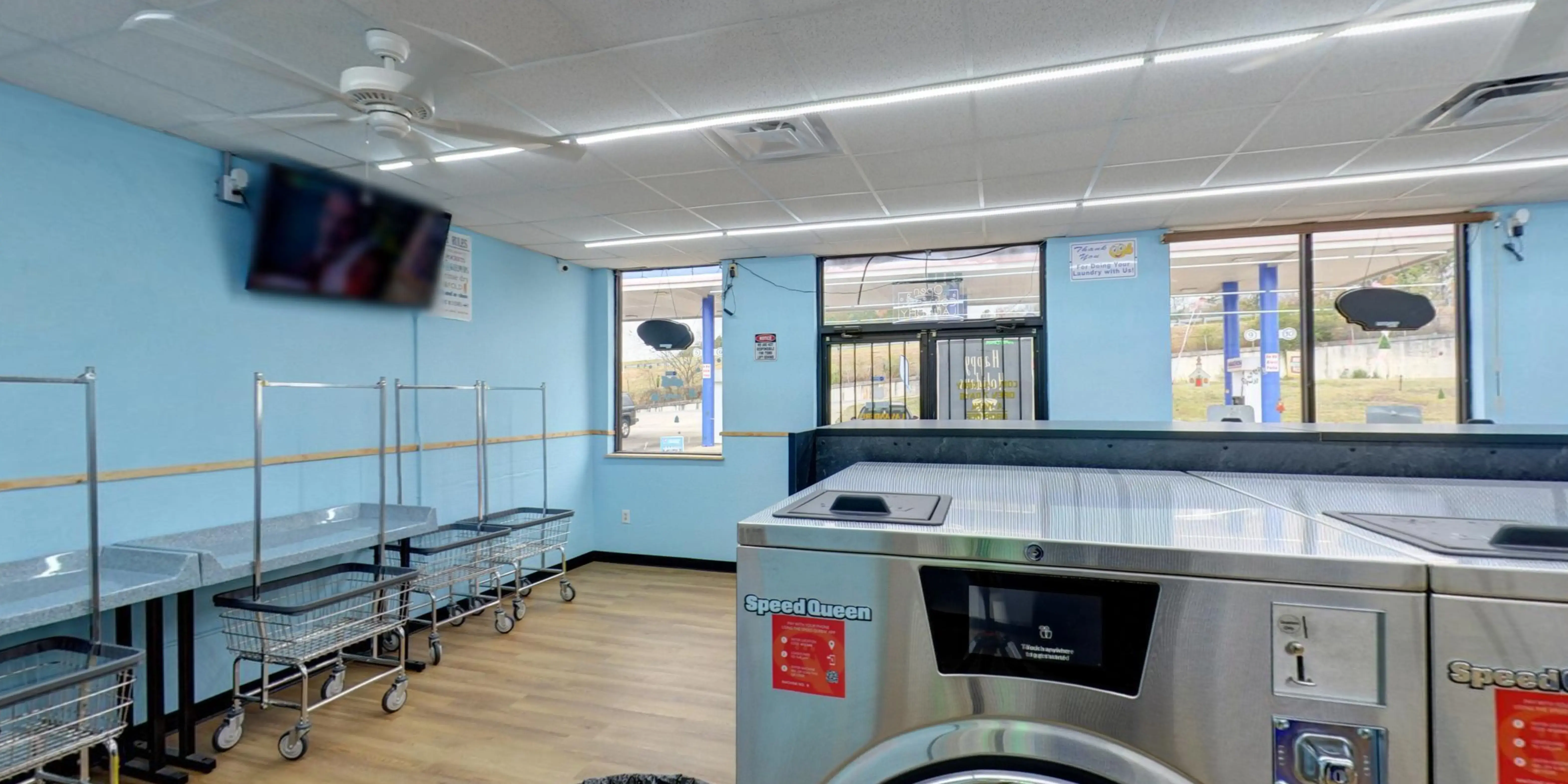 Brighton Laundromat thumbnail 10