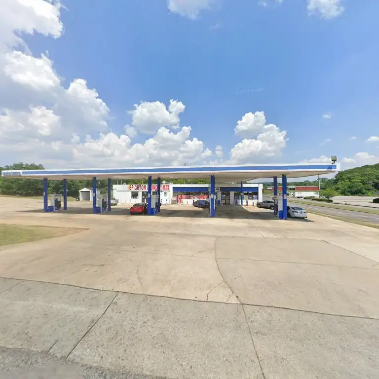 Brighton Laundromat thumbnail 17