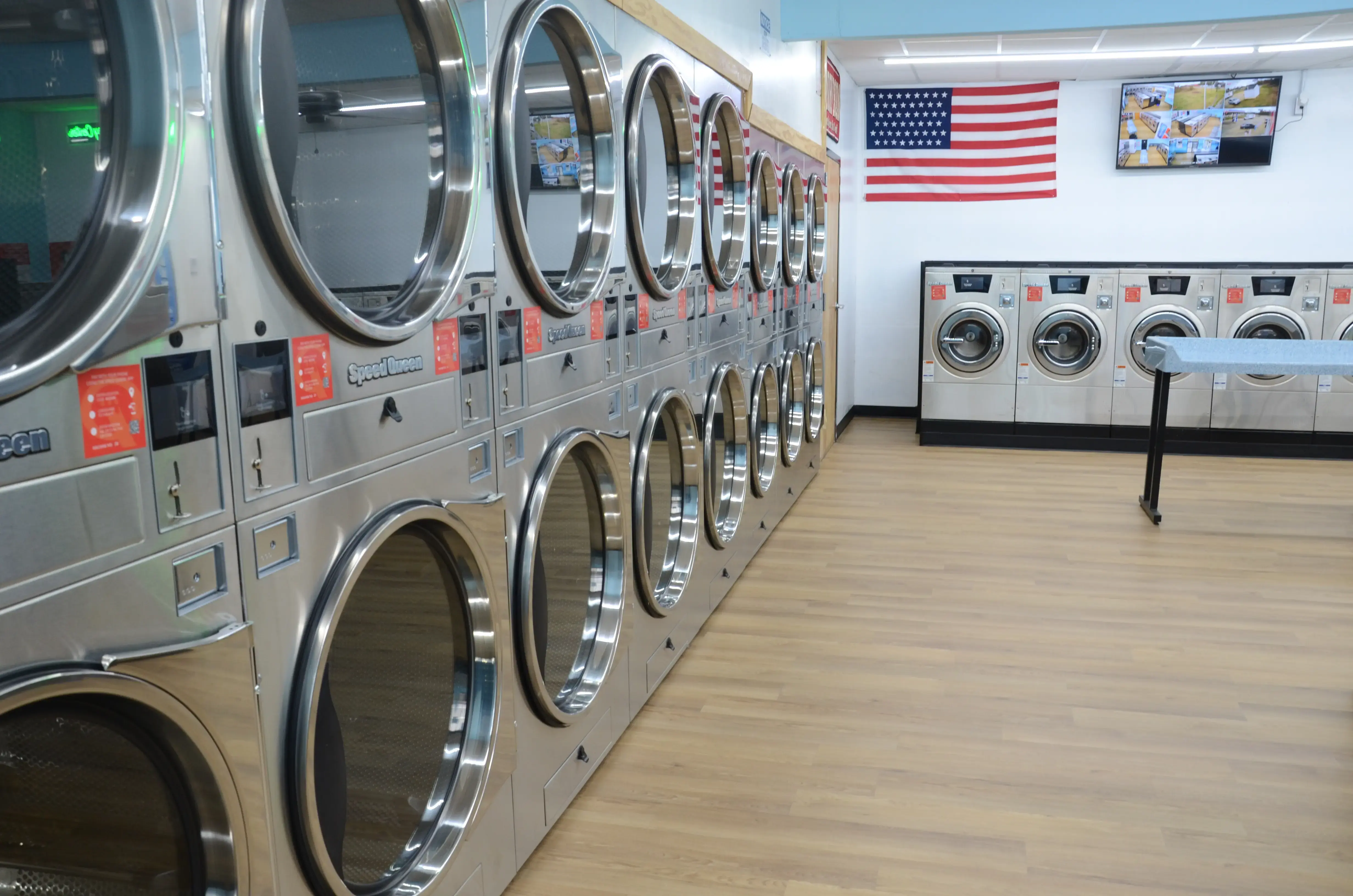 Brighton Laundromat - Image 7