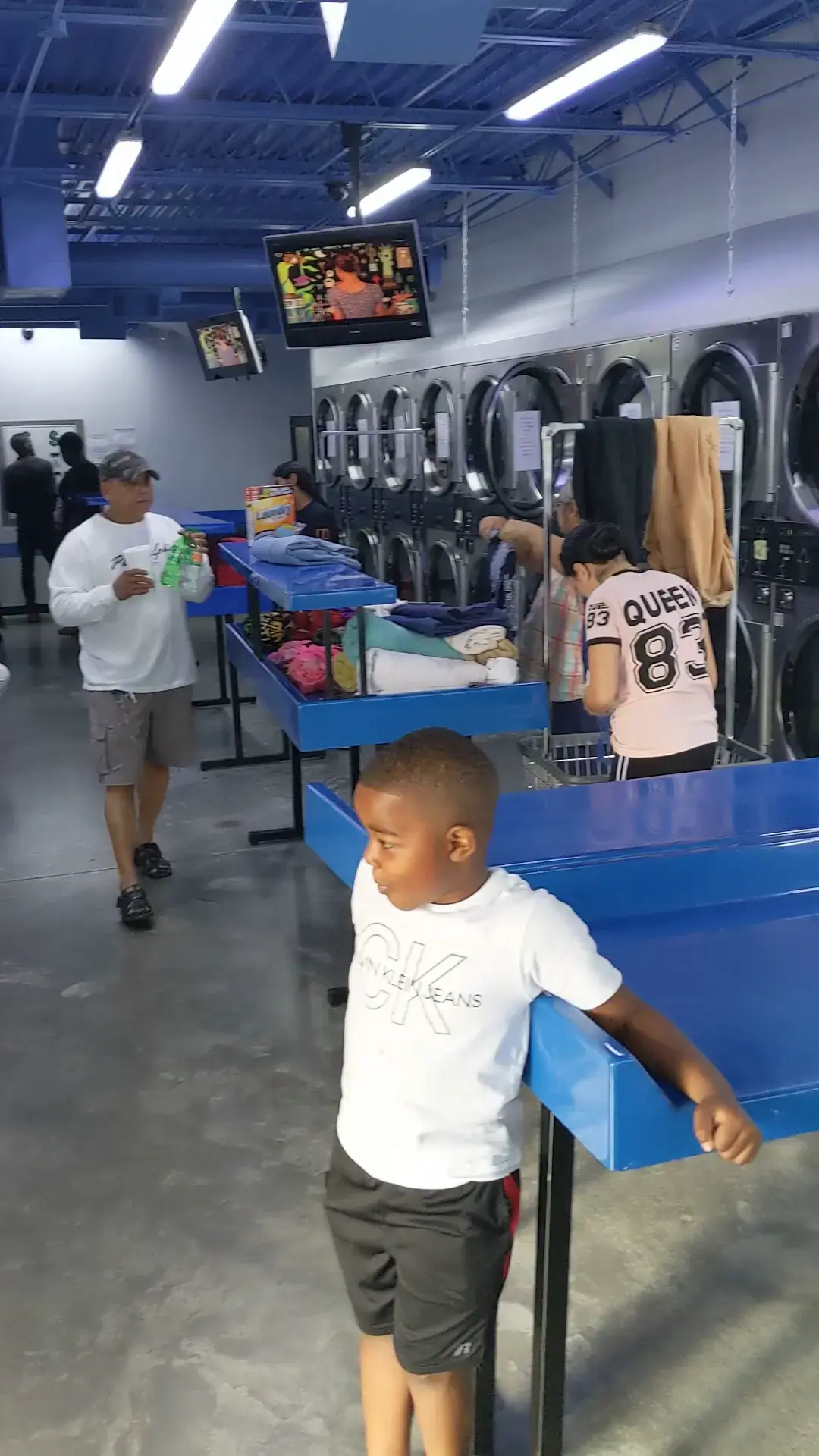 Brite Bubbles Laundry Services thumbnail 16