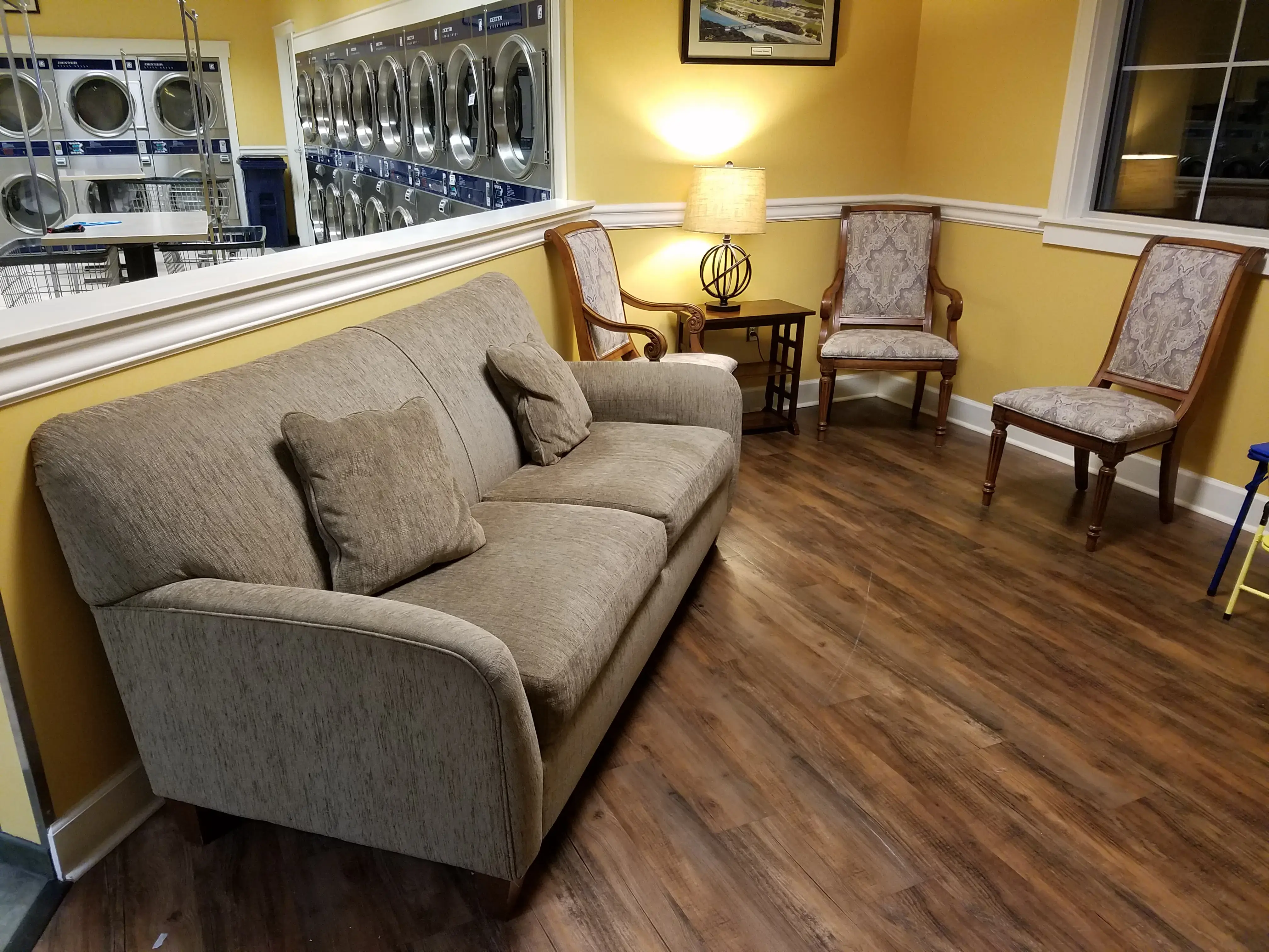 Brite Laundry Center - Image 3