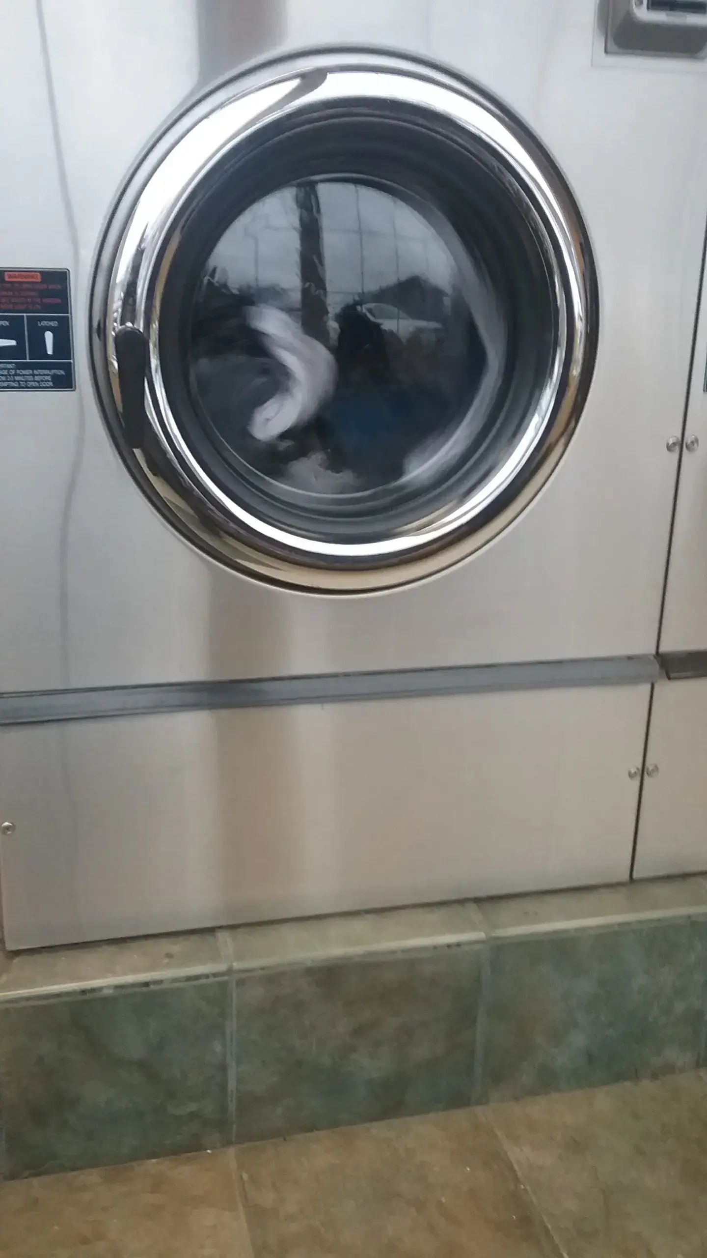 Brite Laundry Center thumbnail 17