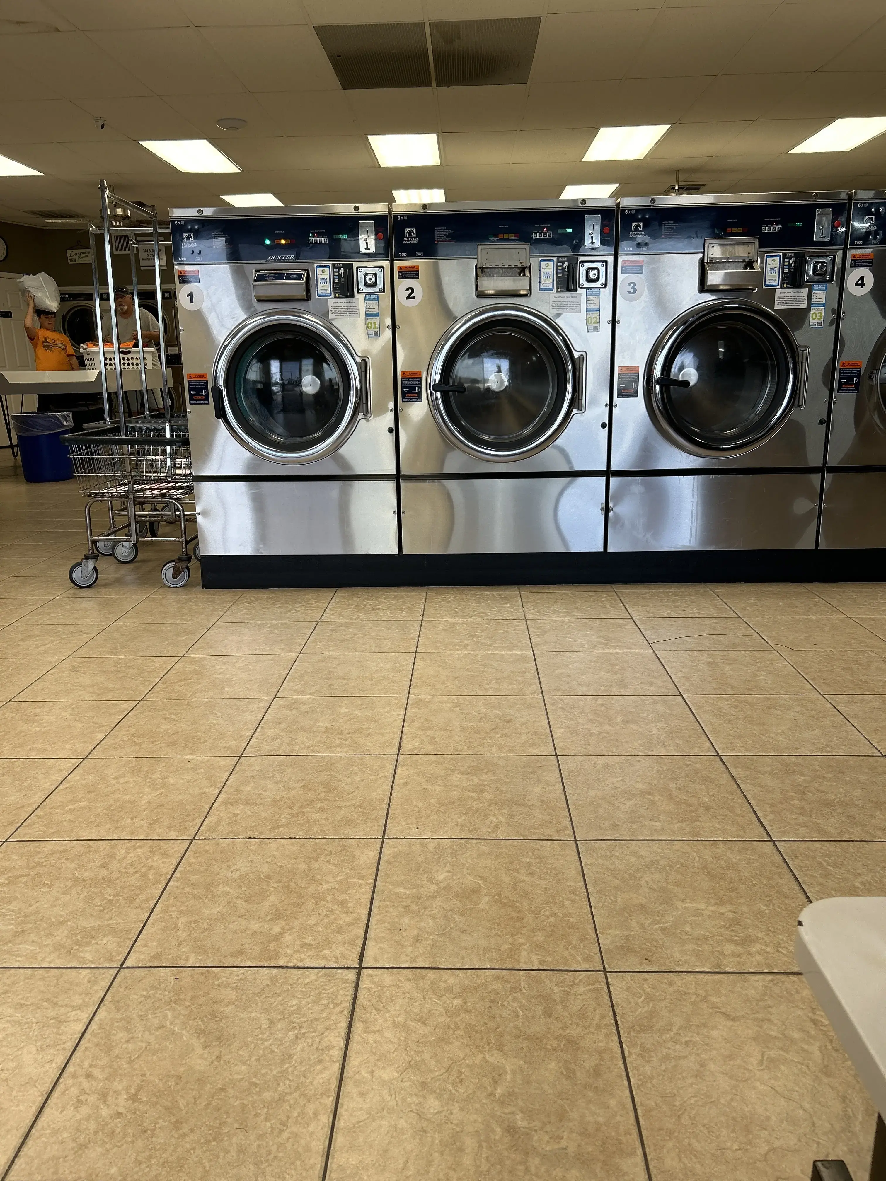 Brite N Clean Washateria - Image 2
