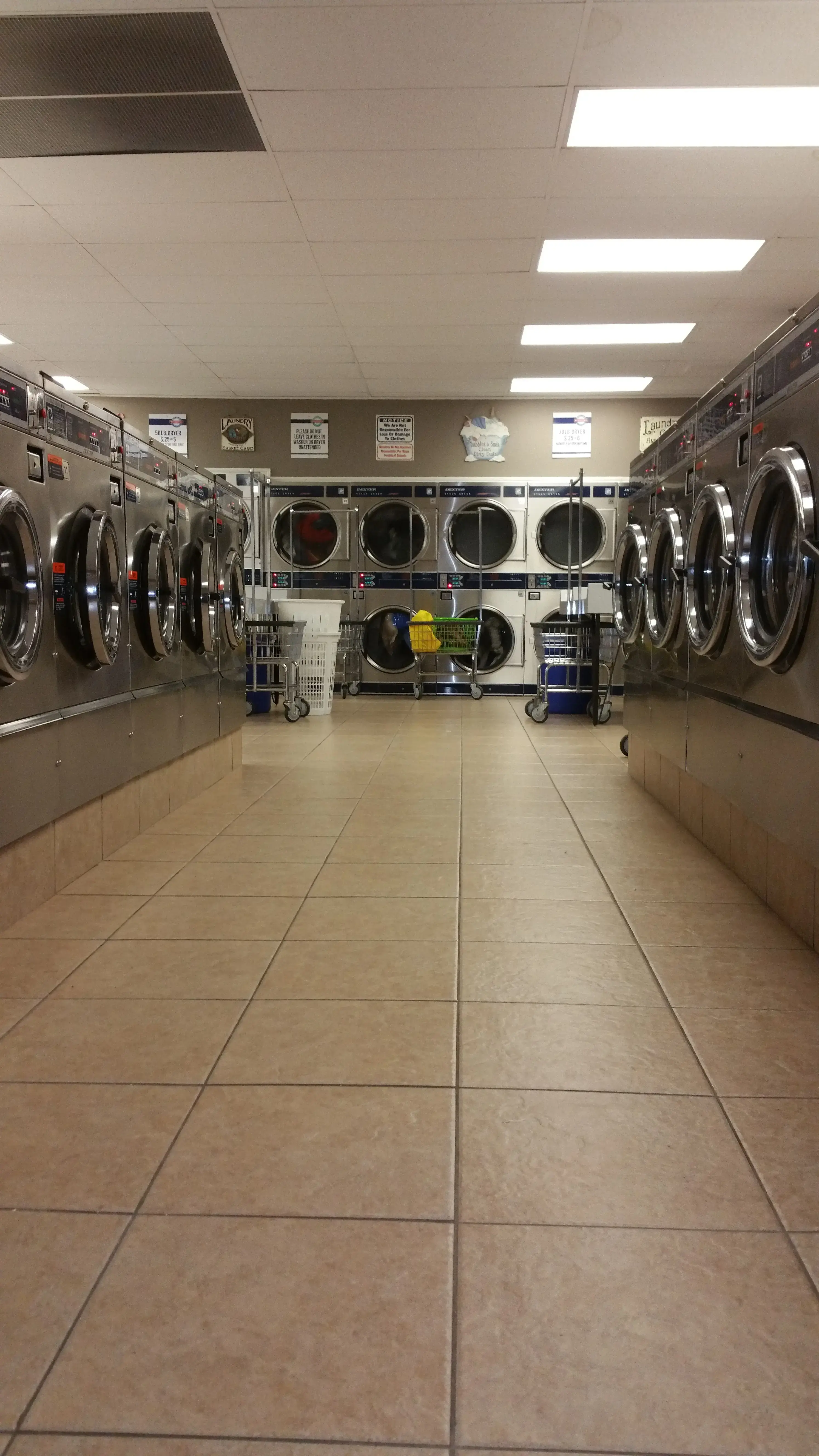 Brite N Clean Washateria - Image 17
