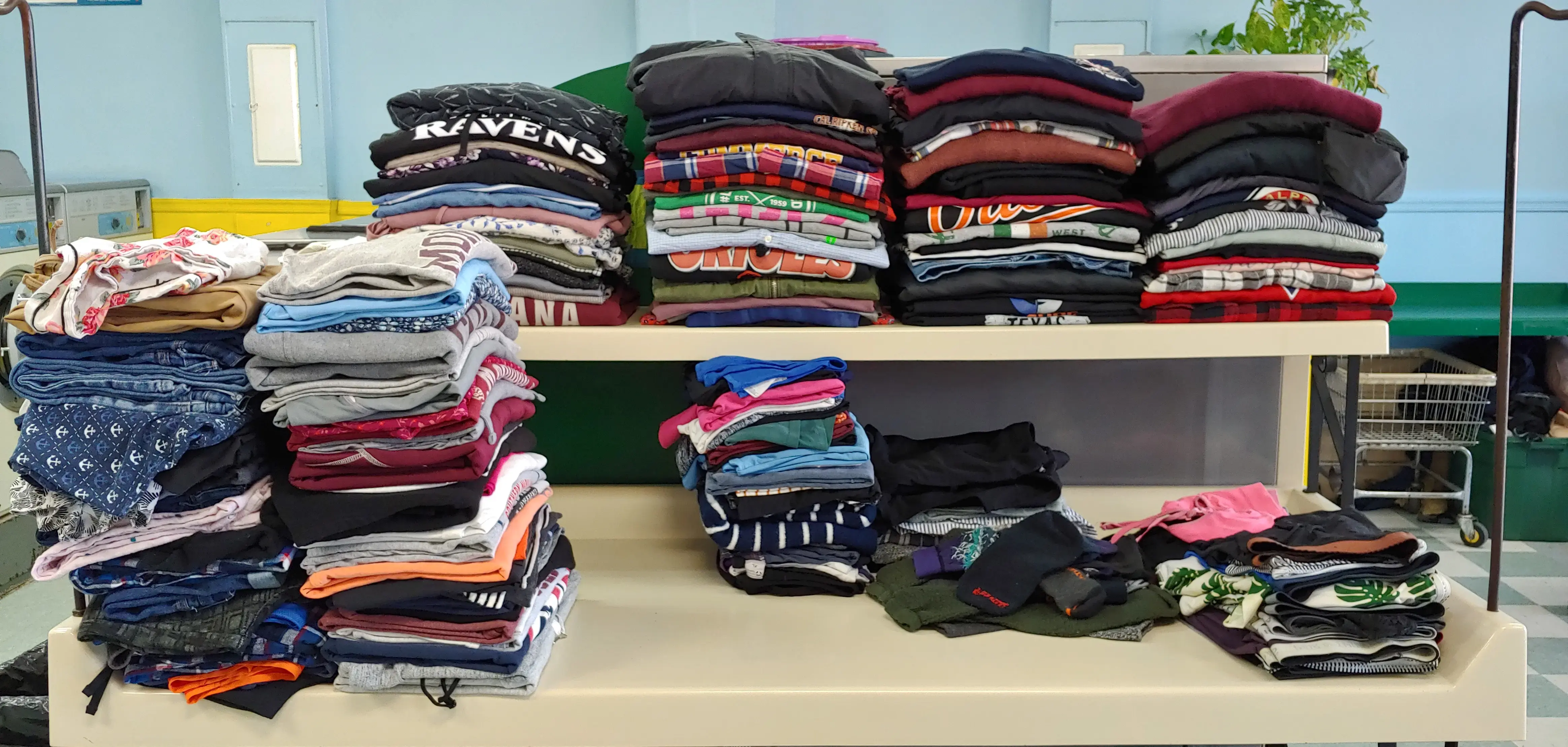 Brite Scene Laundromat thumbnail 5