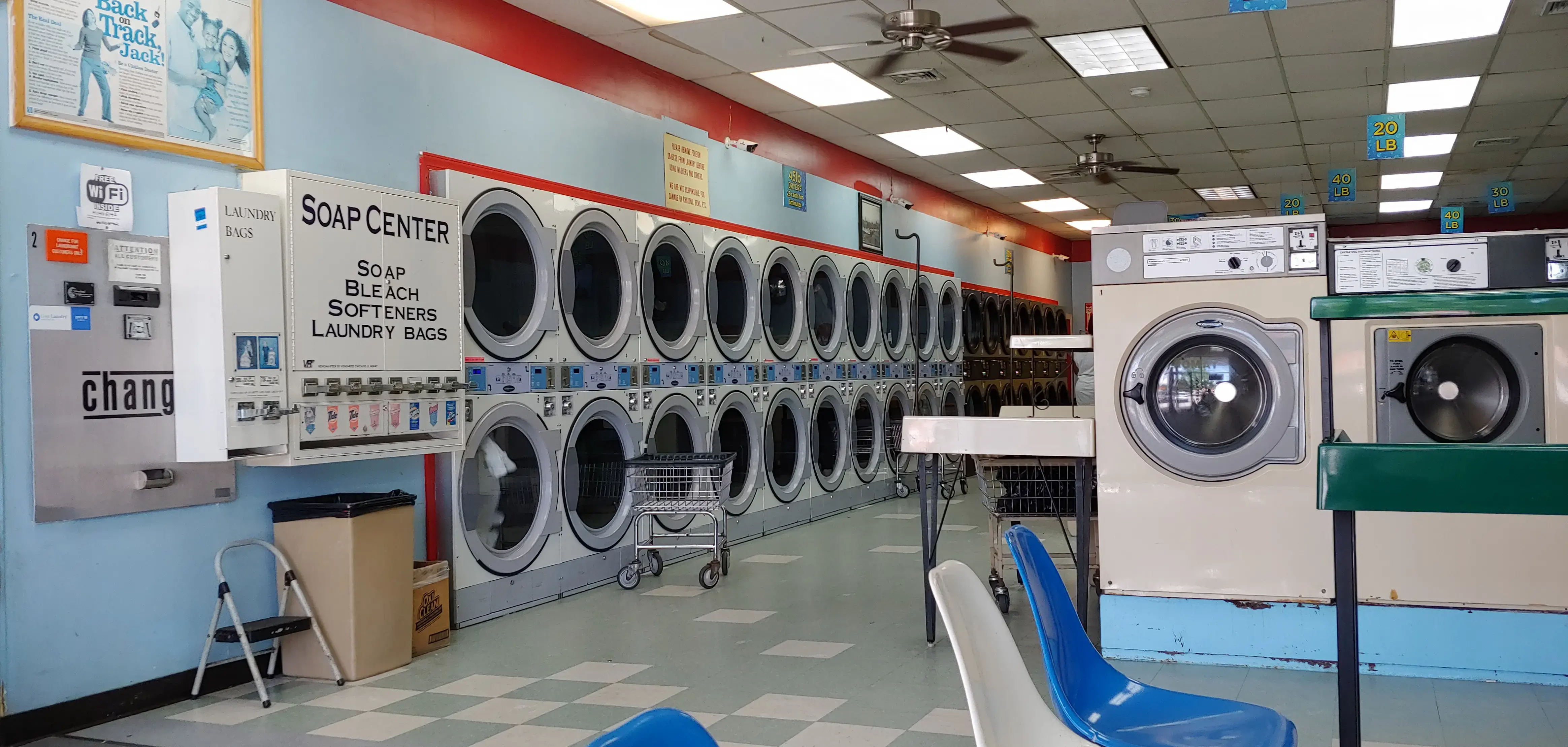 Brite Scene Laundromat - Image 3
