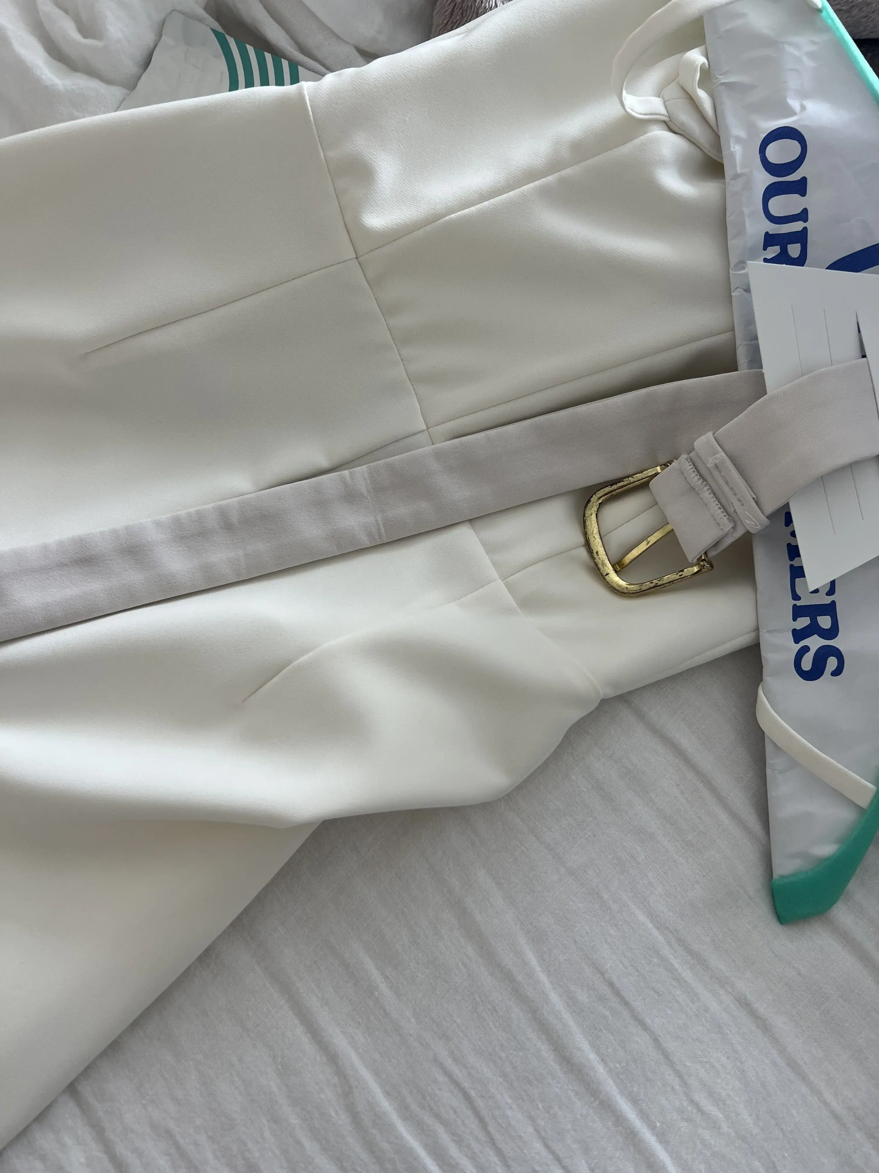 Brite Touch Cleaners (Cindy's Cleaners) - Image 20
