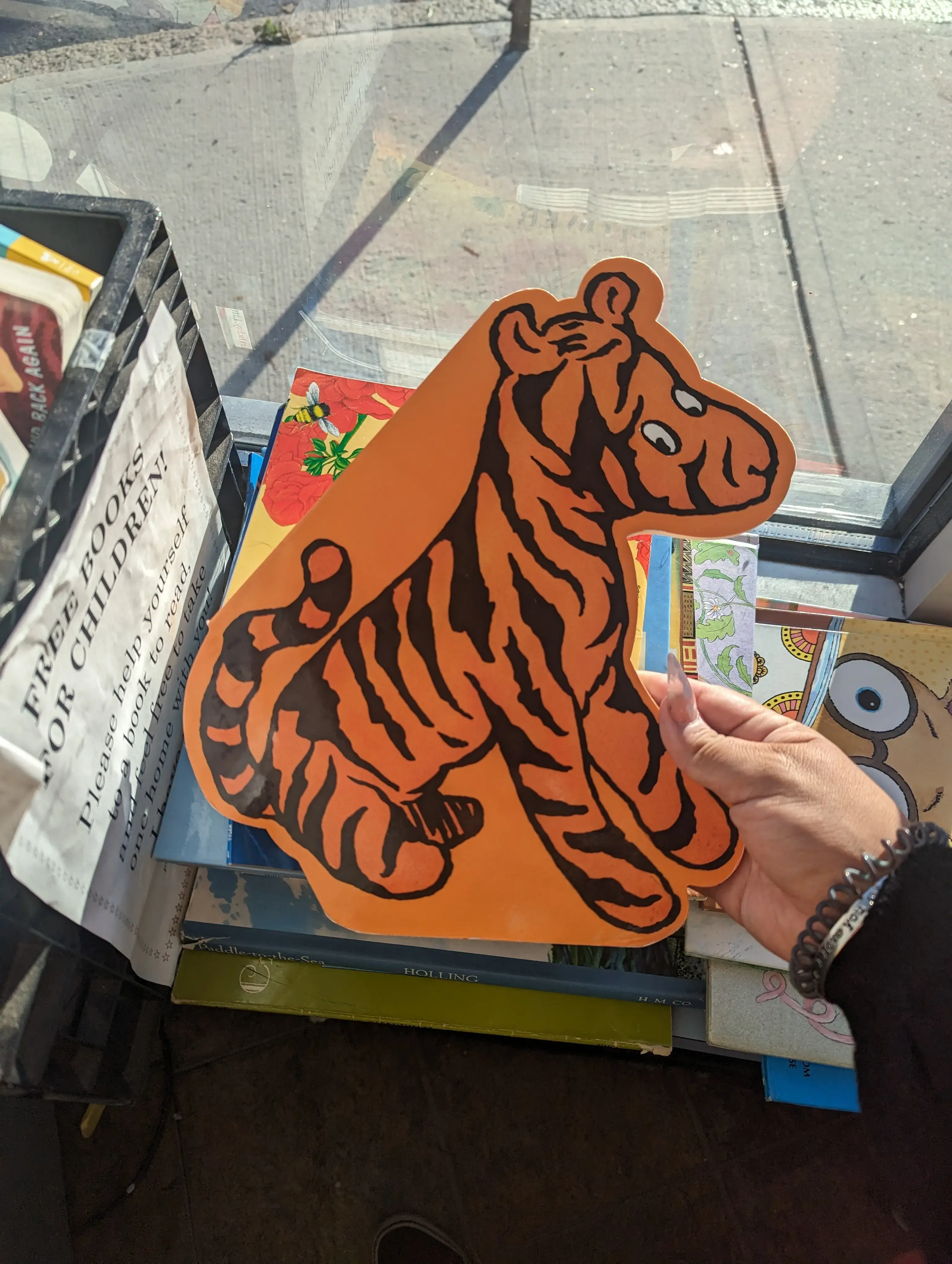 Brite White Laundromat thumbnail 3