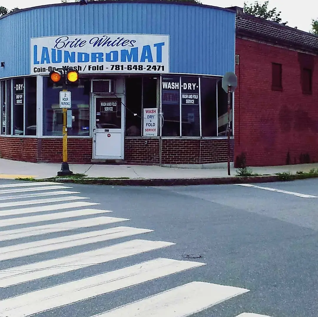 Brite White Laundromat thumbnail 5