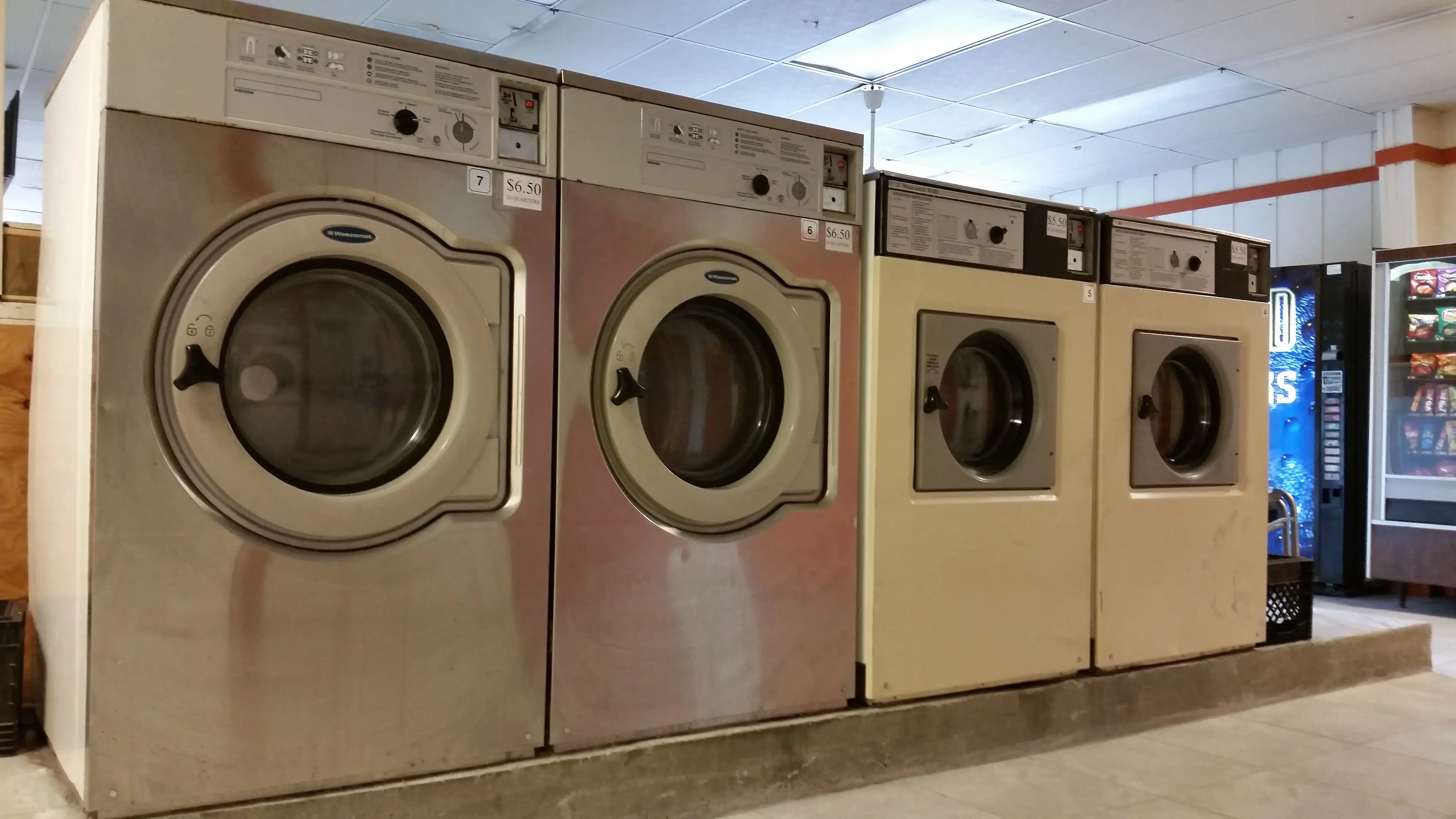 Broad Street Laundry & Car Wash thumbnail 3
