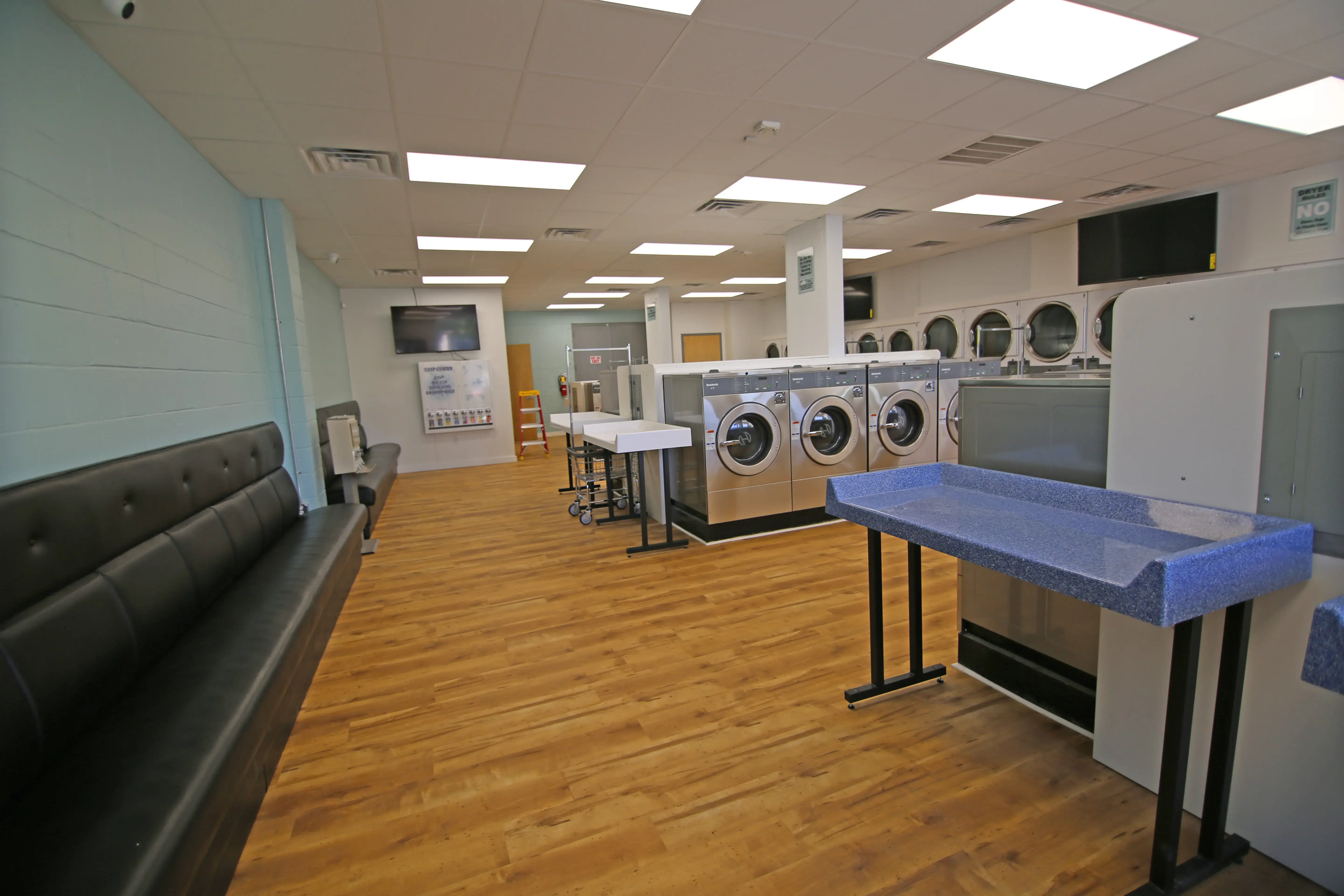 Broad Street Laundry - Image 19