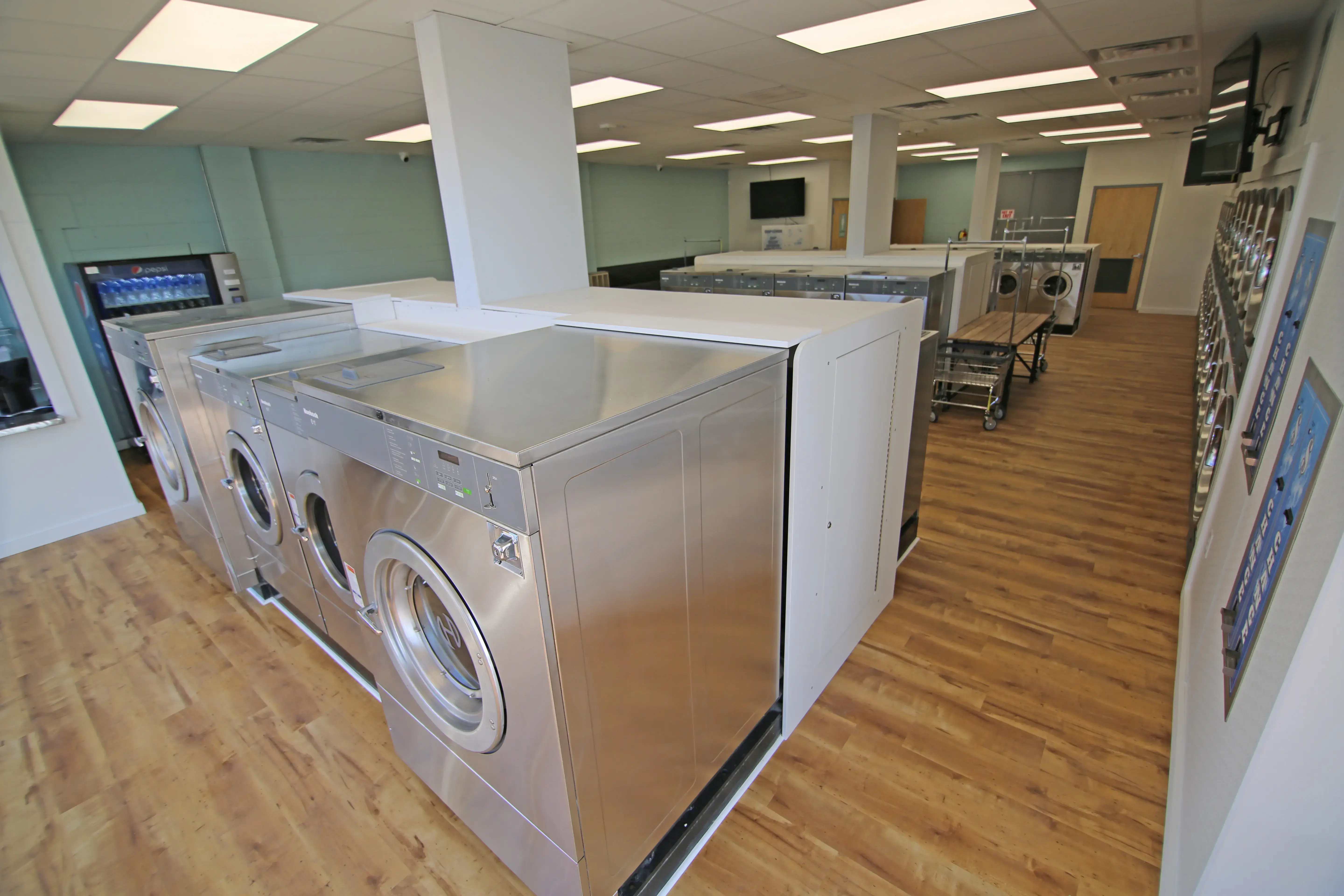 Broad Street Laundry - Image 20