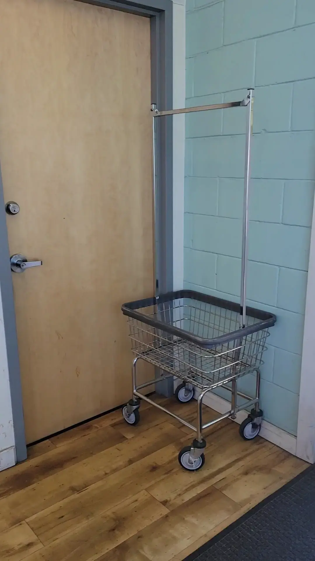Broad Street Laundry - Image 12