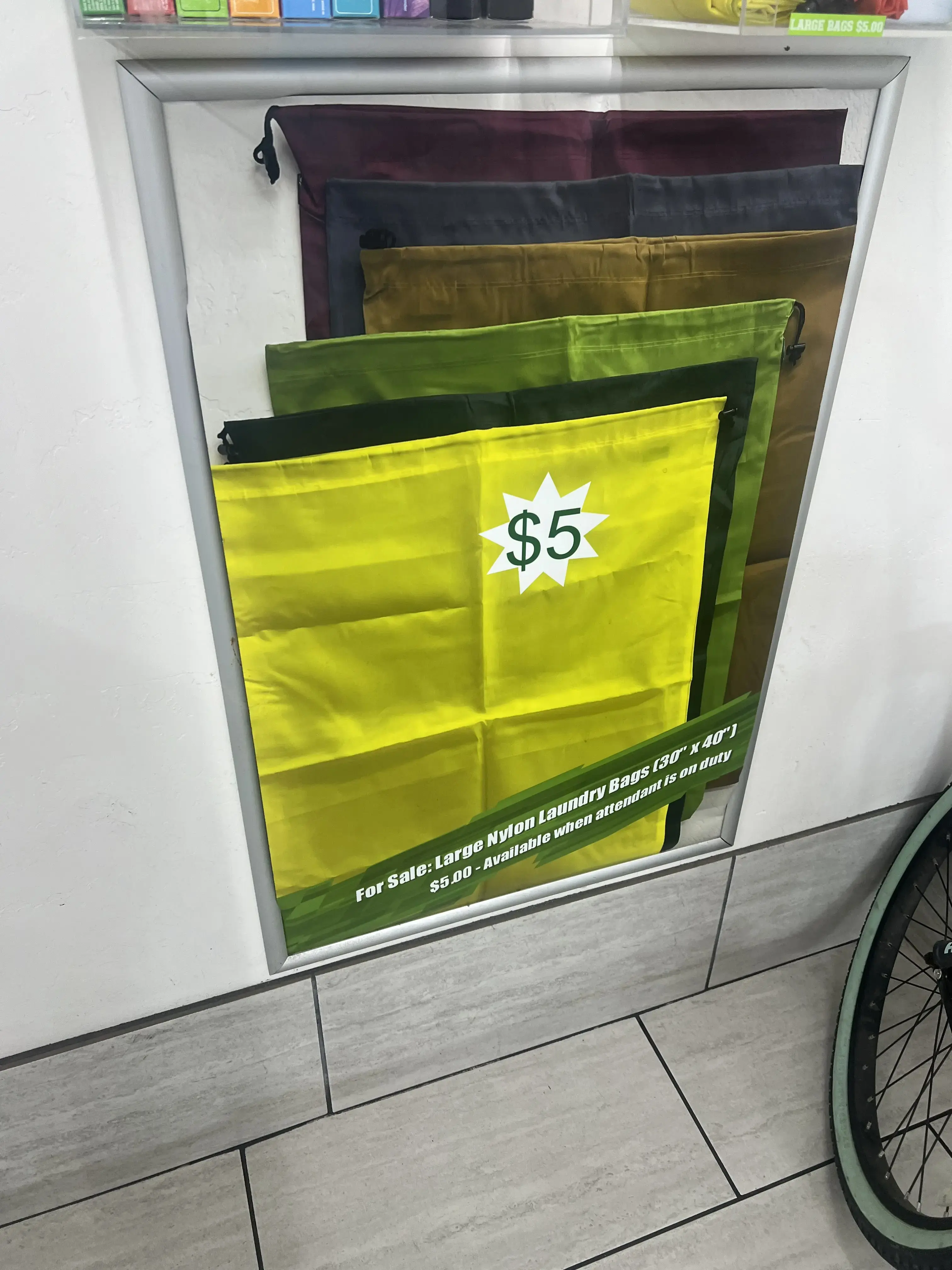 Broadway Laundromat thumbnail 17