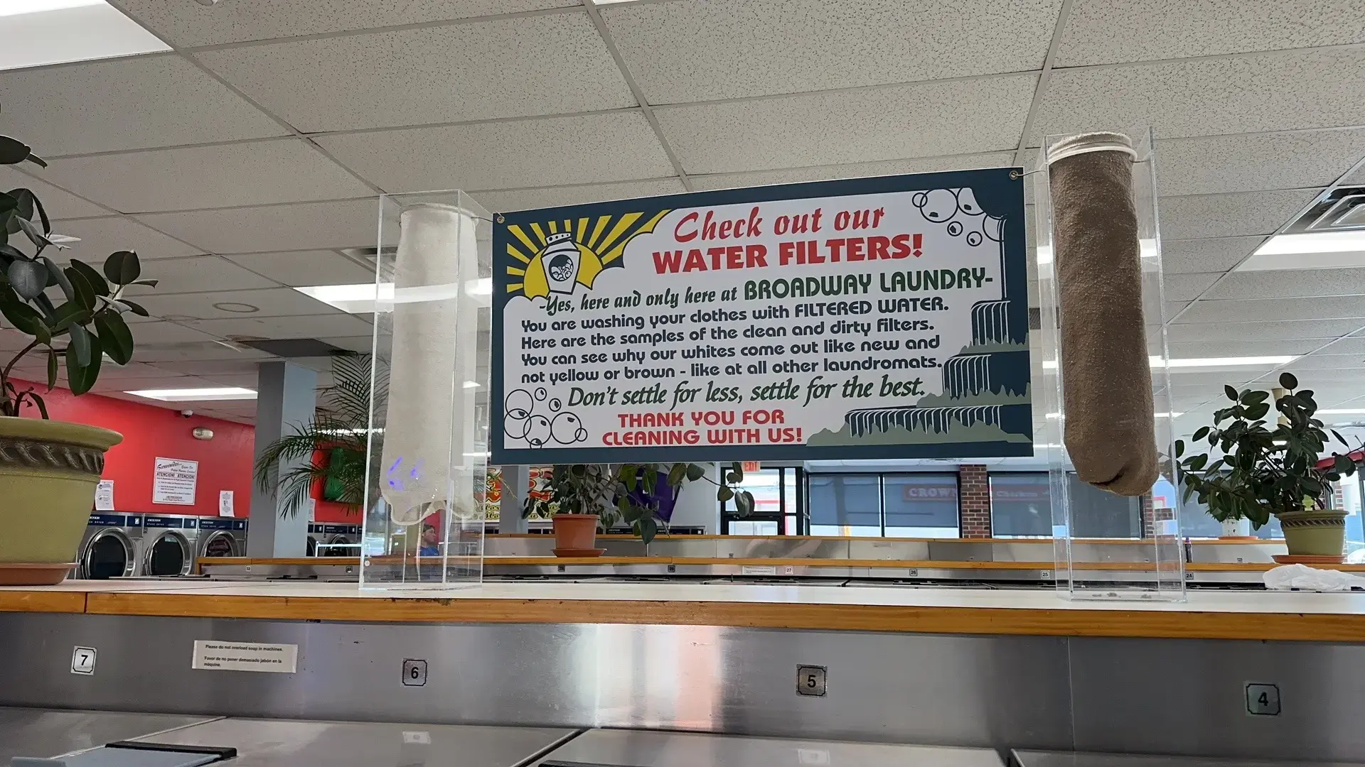 Broadway Laundromat thumbnail 6