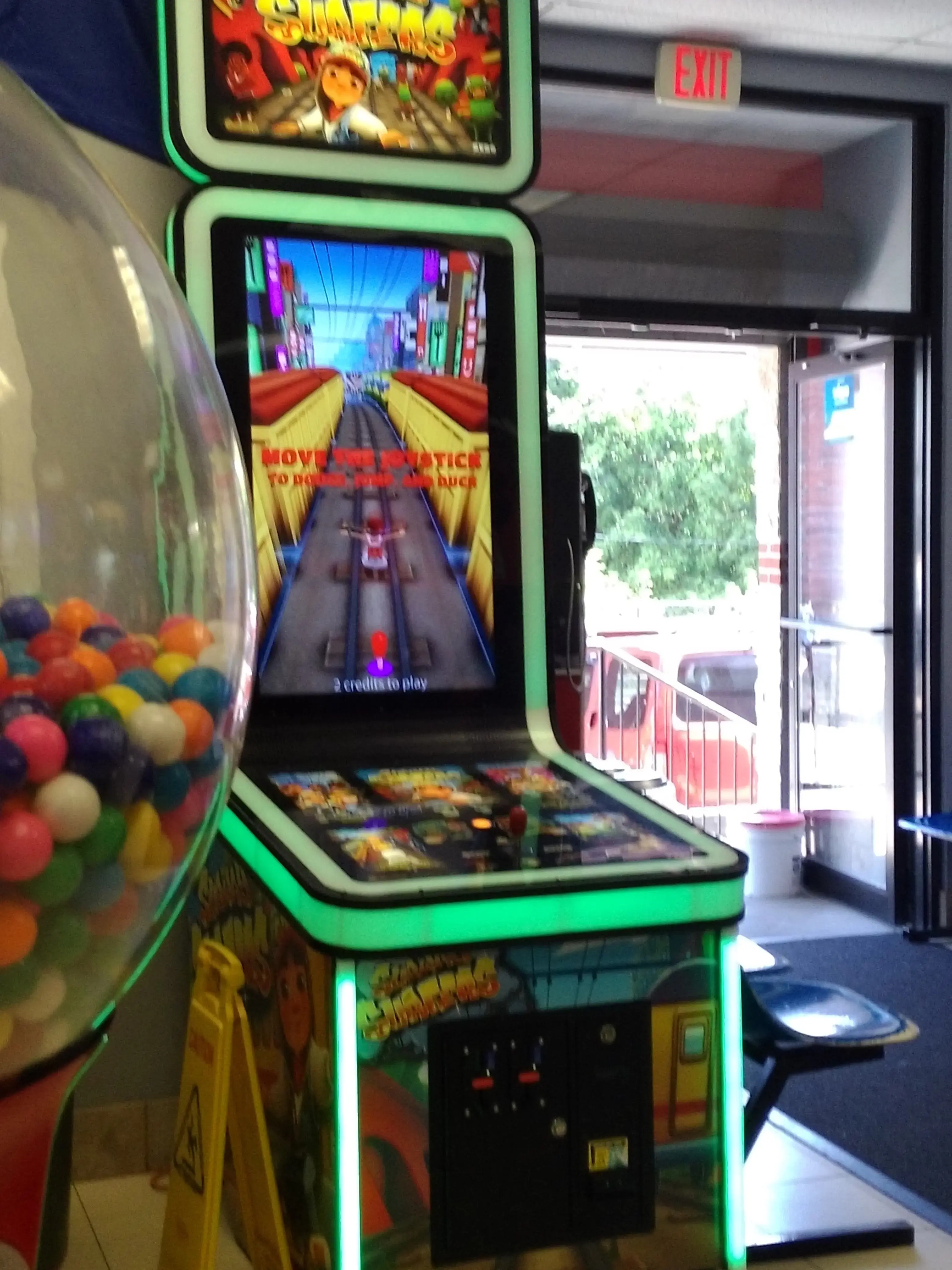 Broadway Laundromat - Image 12