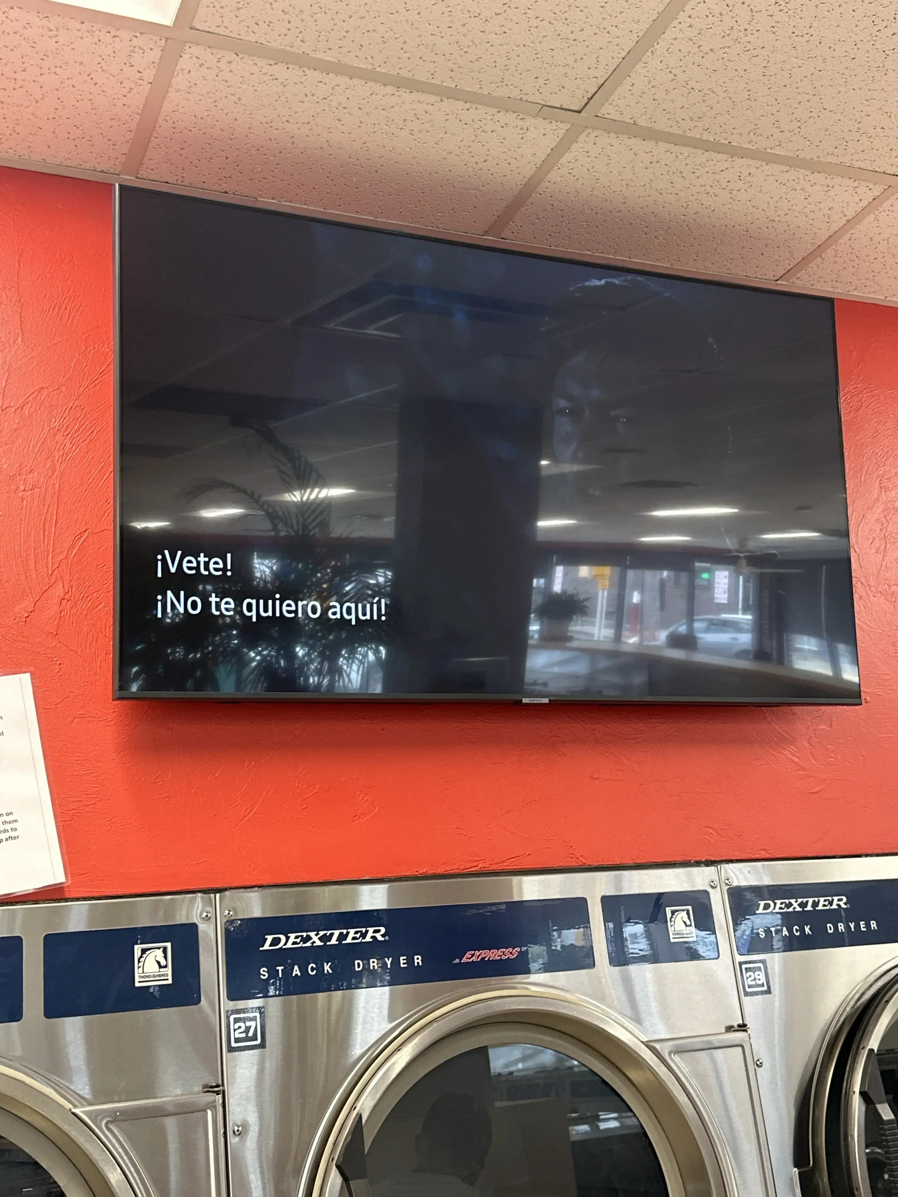 Broadway Laundromat - Image 5