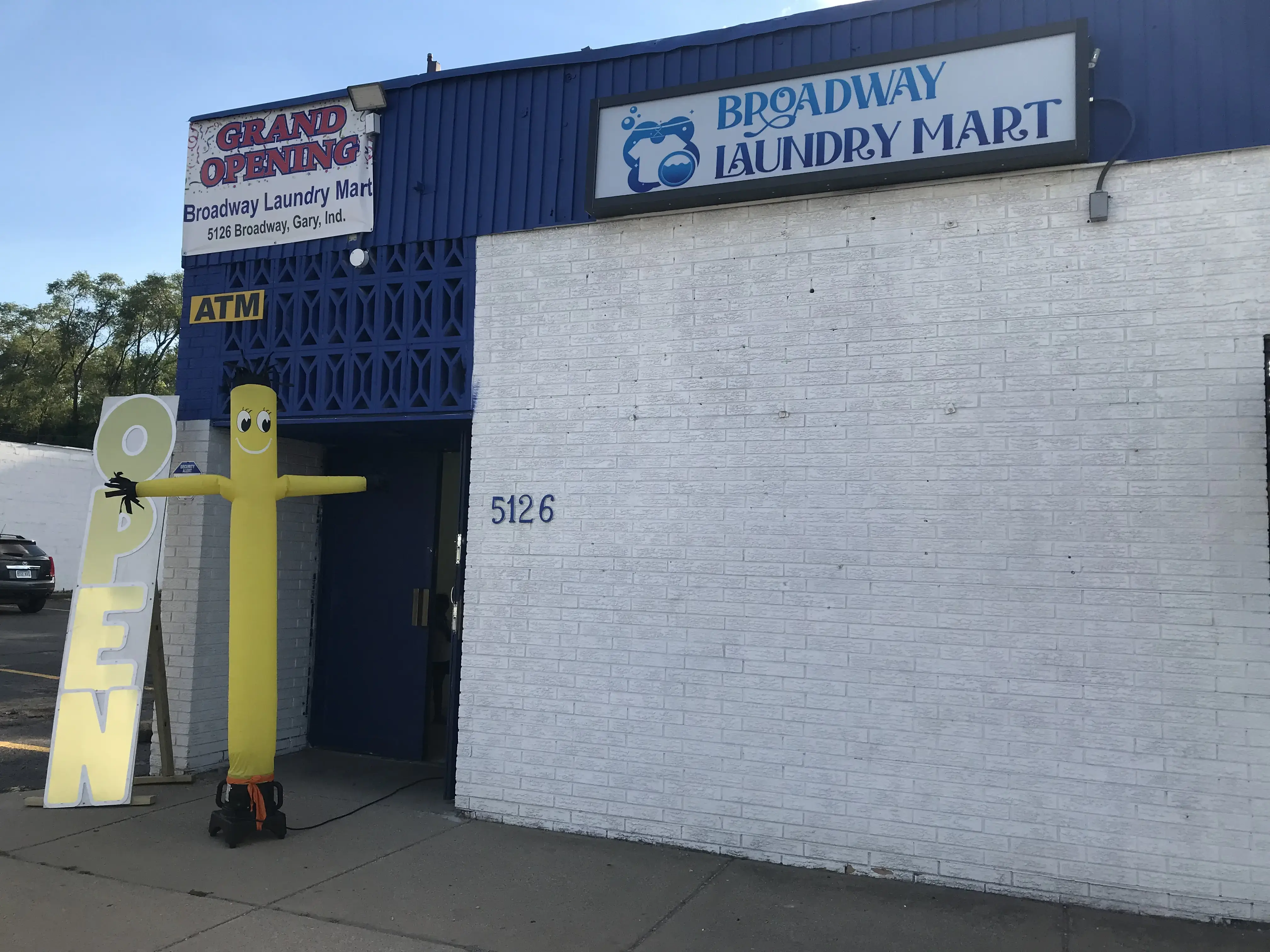 Broadway Laundry Mart thumbnail 11