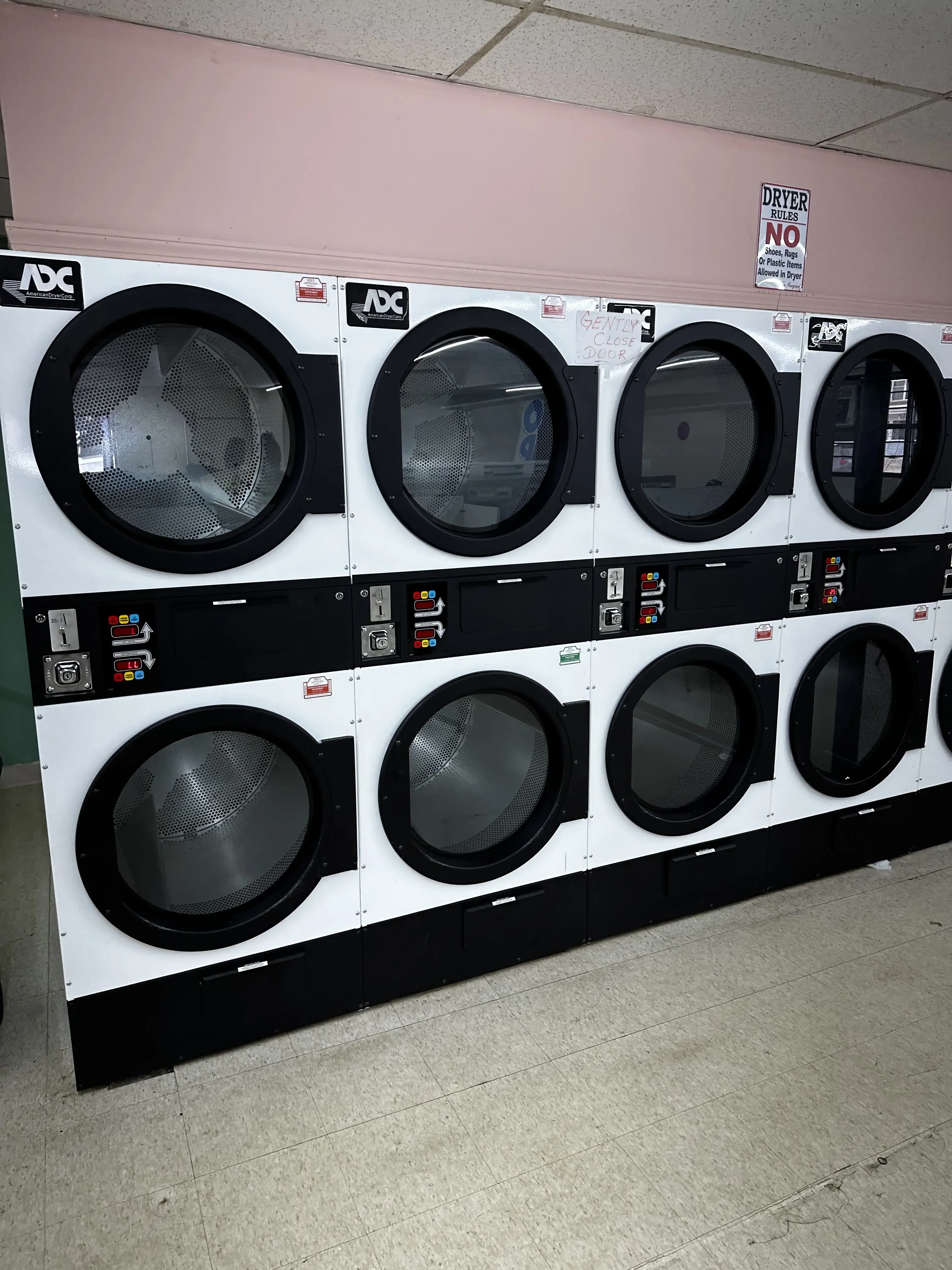 Broadway Laundry Mart - Image 3