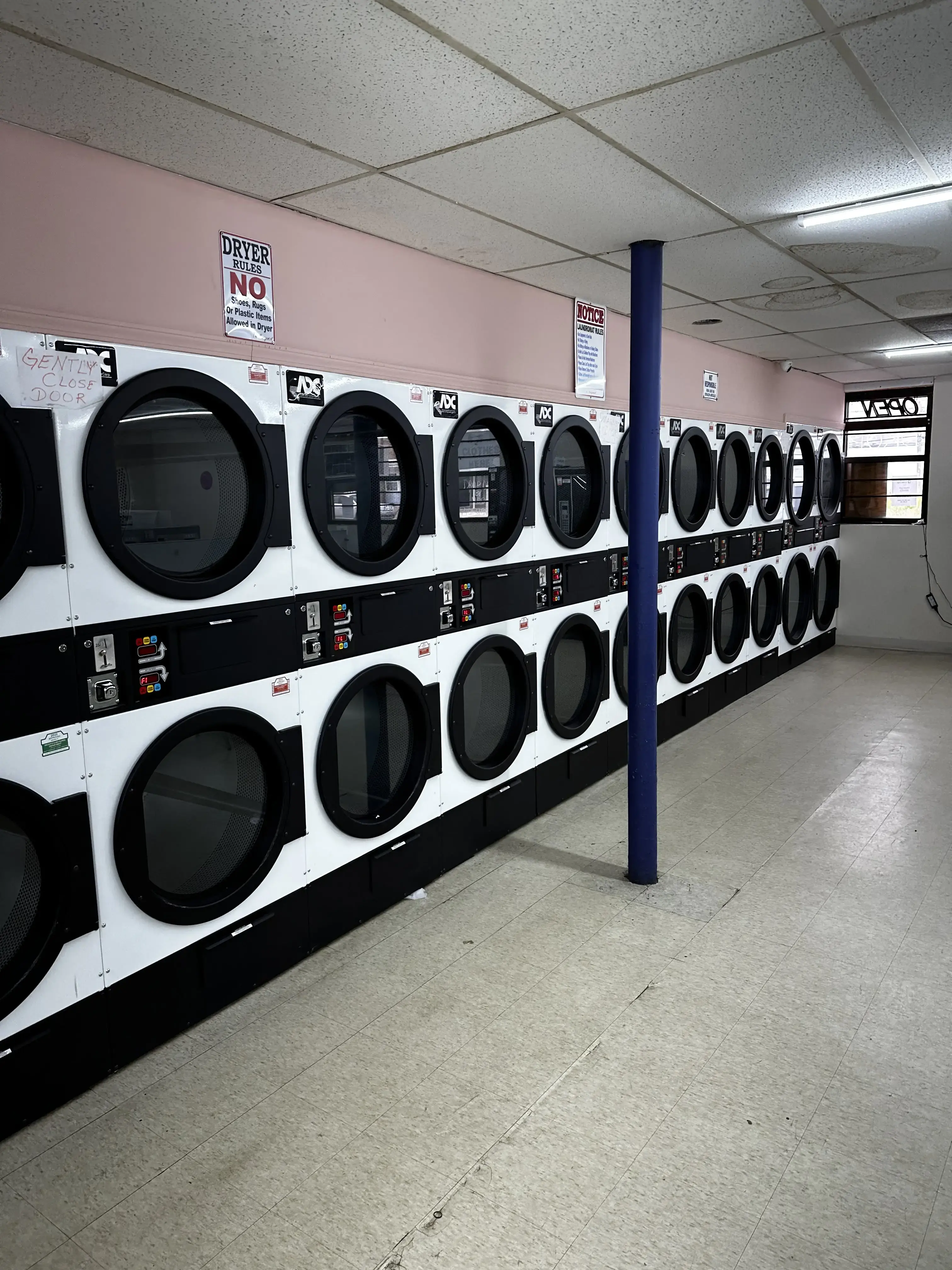 Broadway Laundry Mart - Image 9