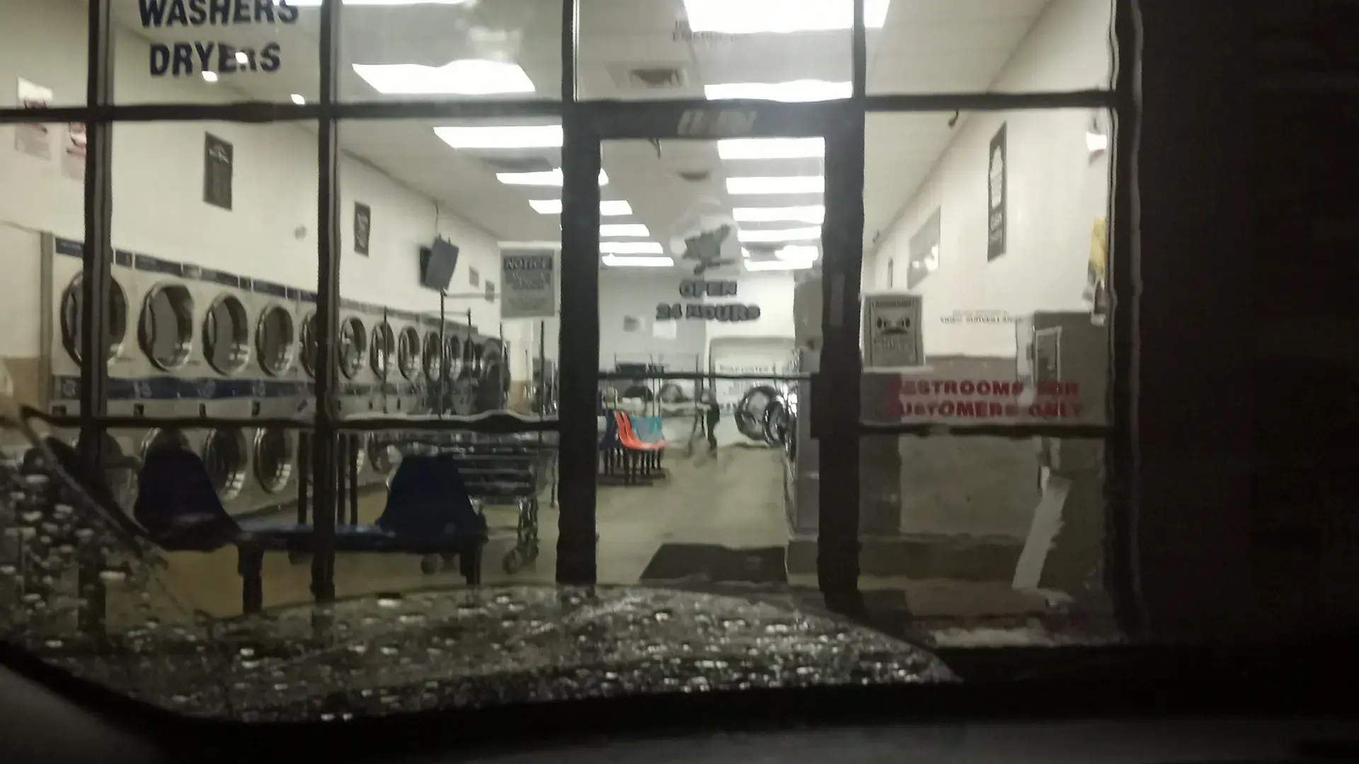 Broadway Wash N Dry - Image 8