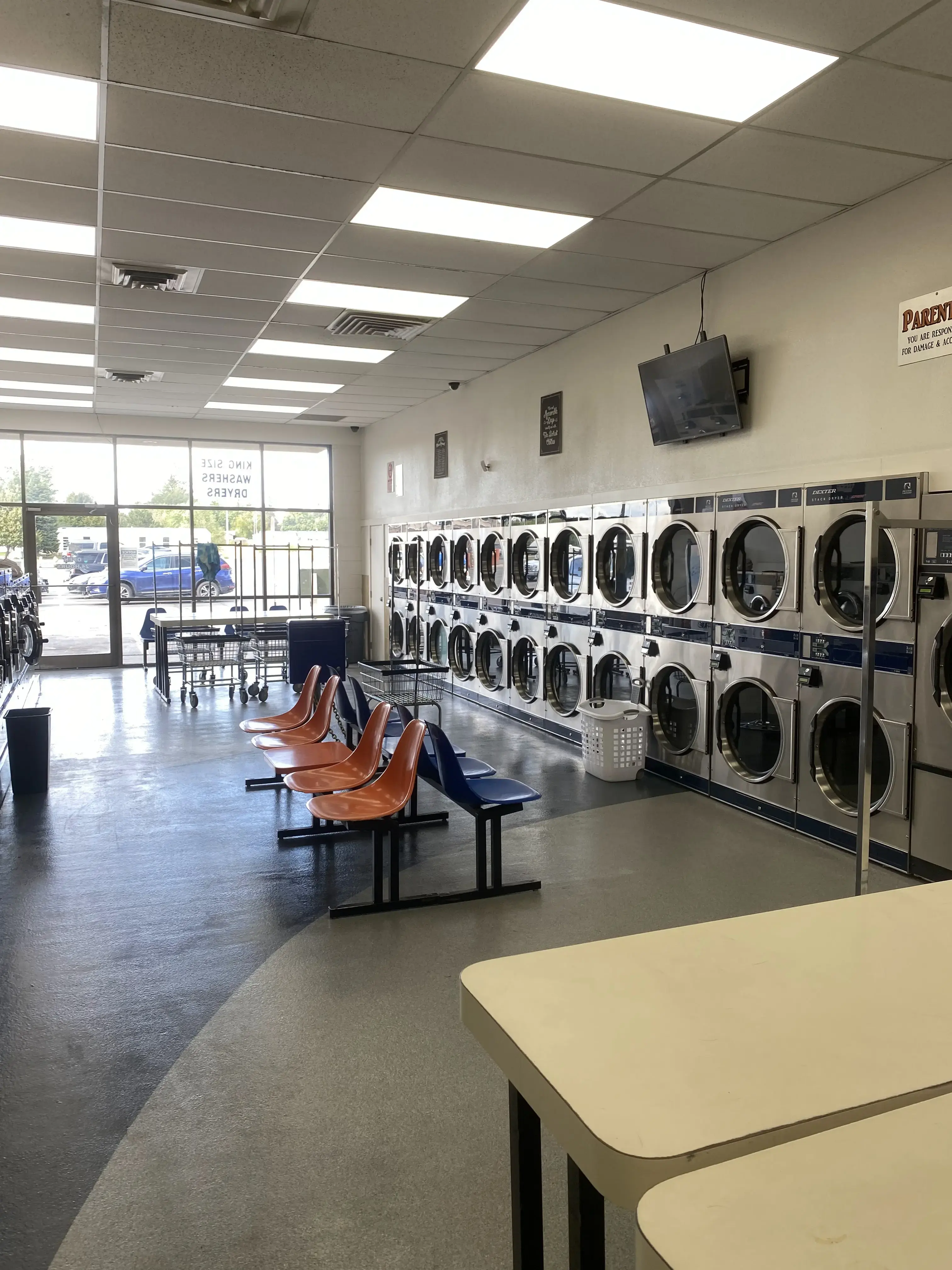 Broadway Wash N Dry - Image 7