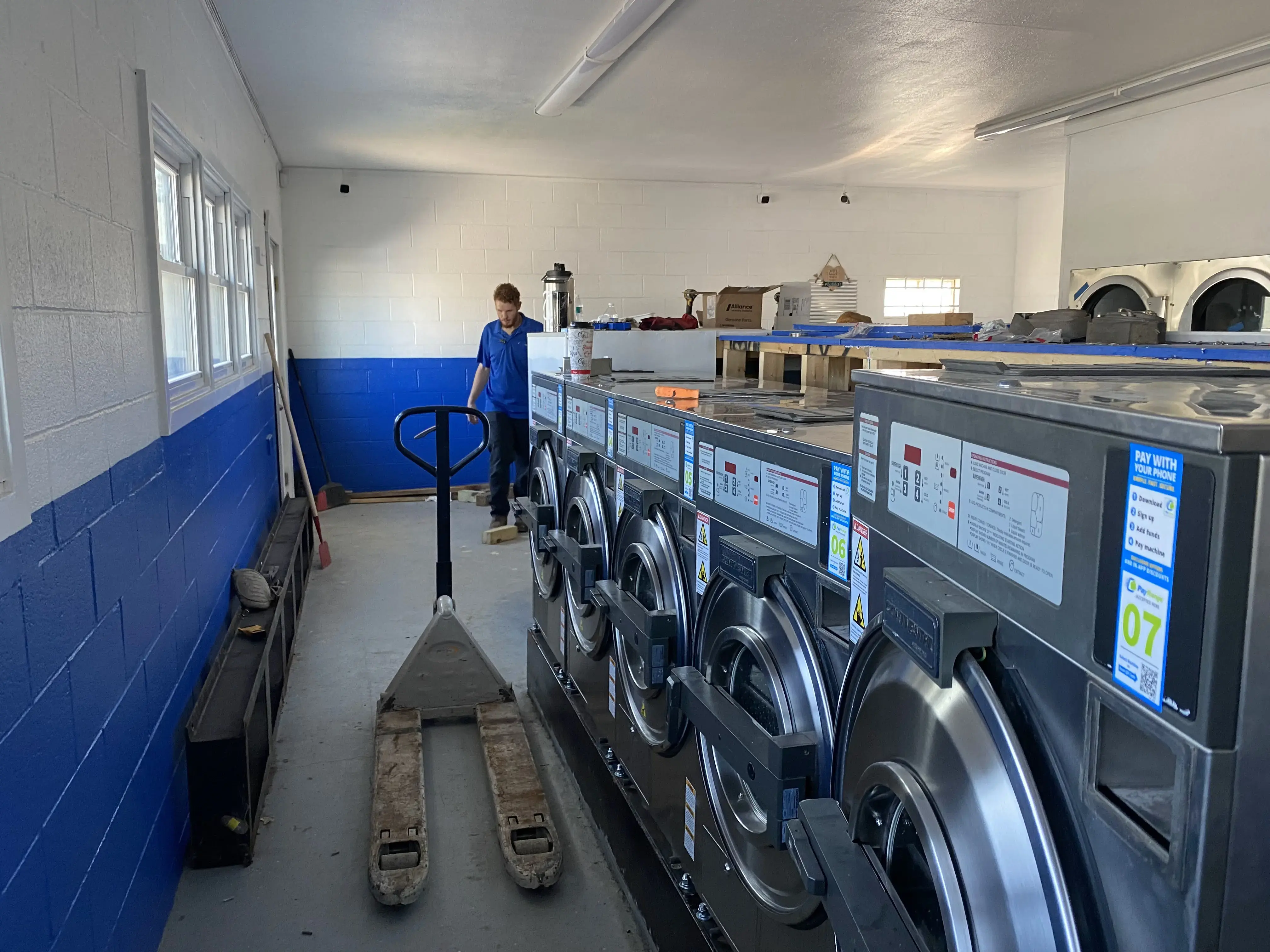 Brookfield Bubbles Laundromat - Image 2