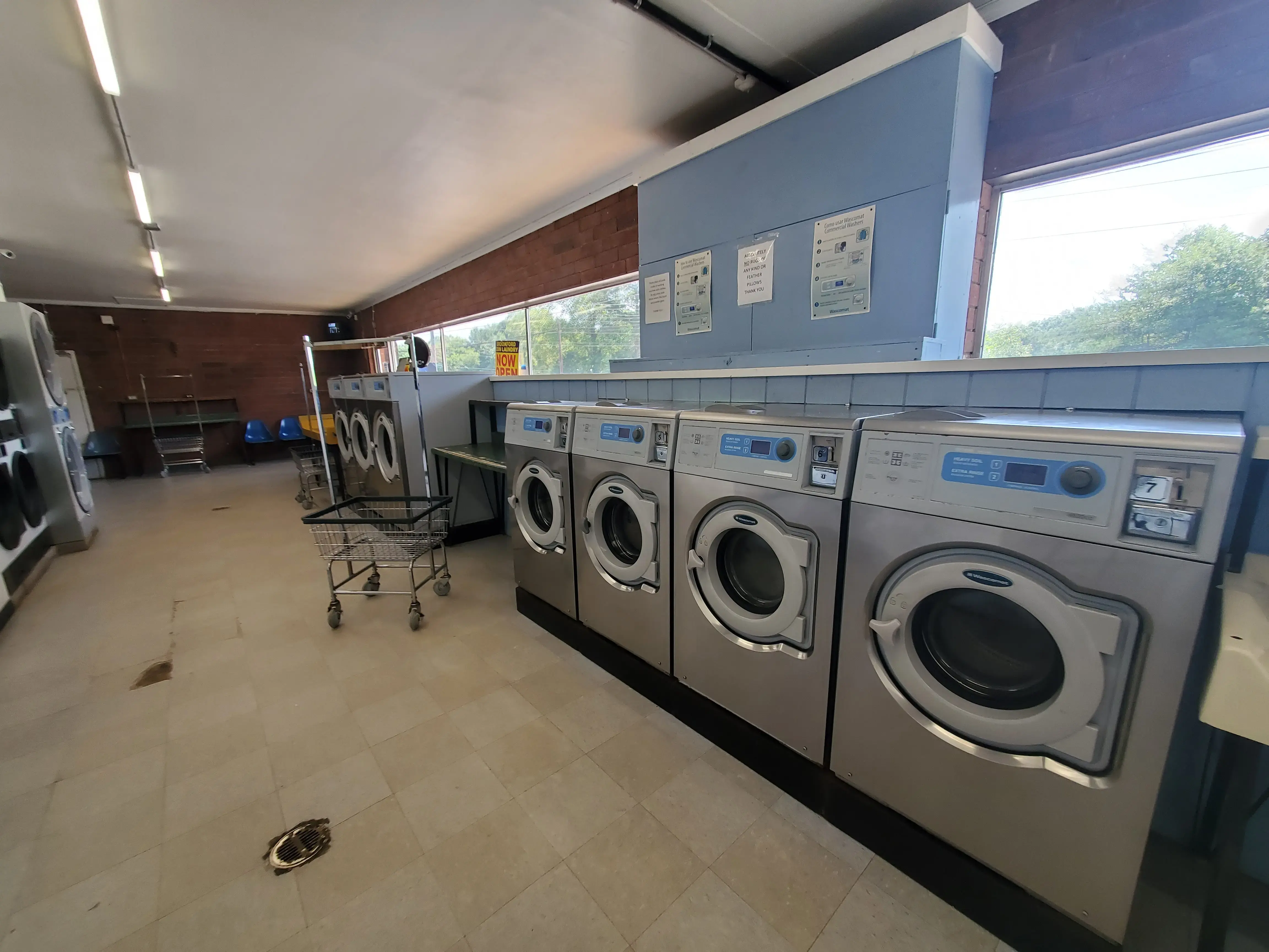 Brookford Coin Laundry - Image 8