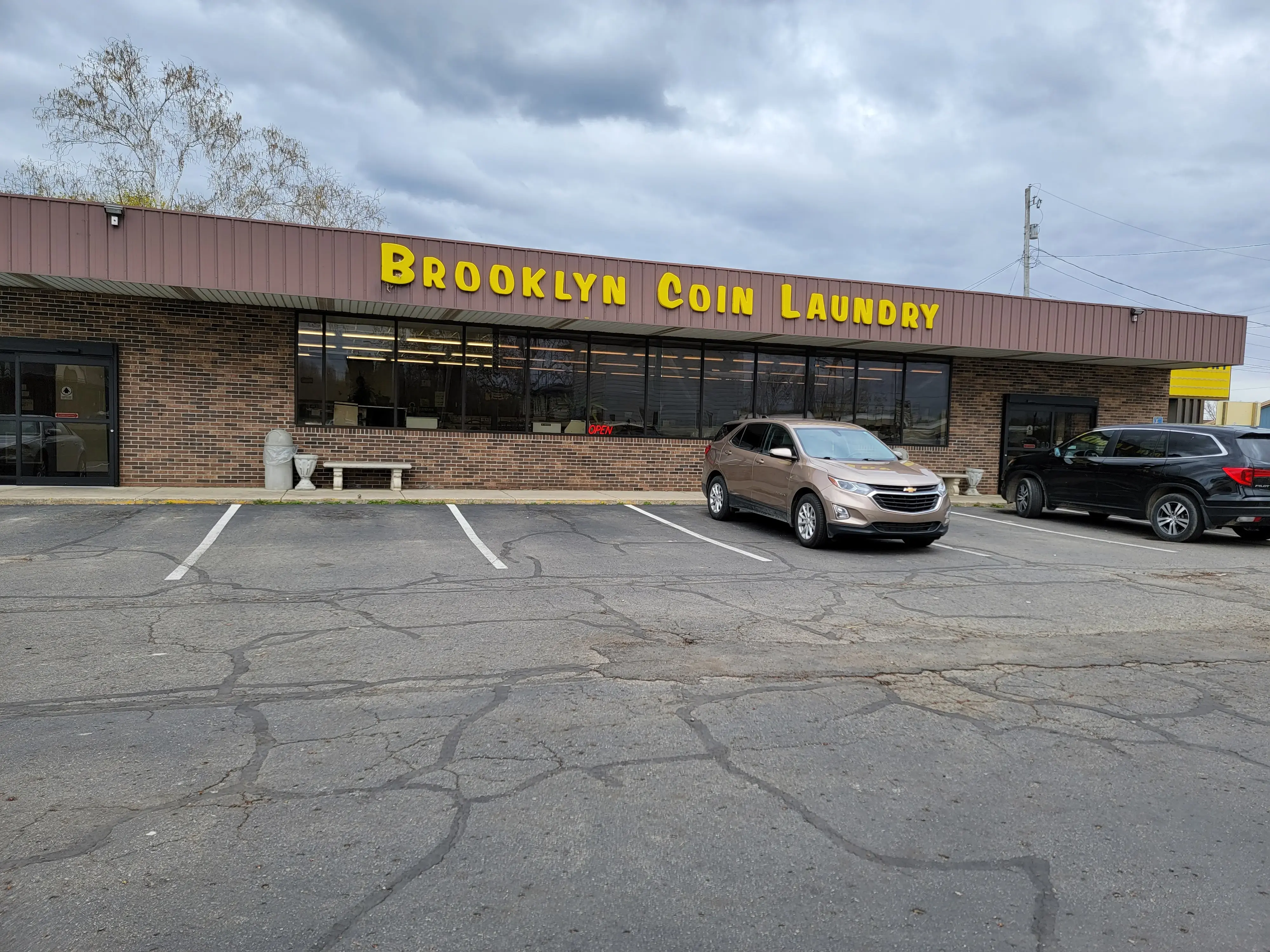Brooklyn Coin Laundry thumbnail 3