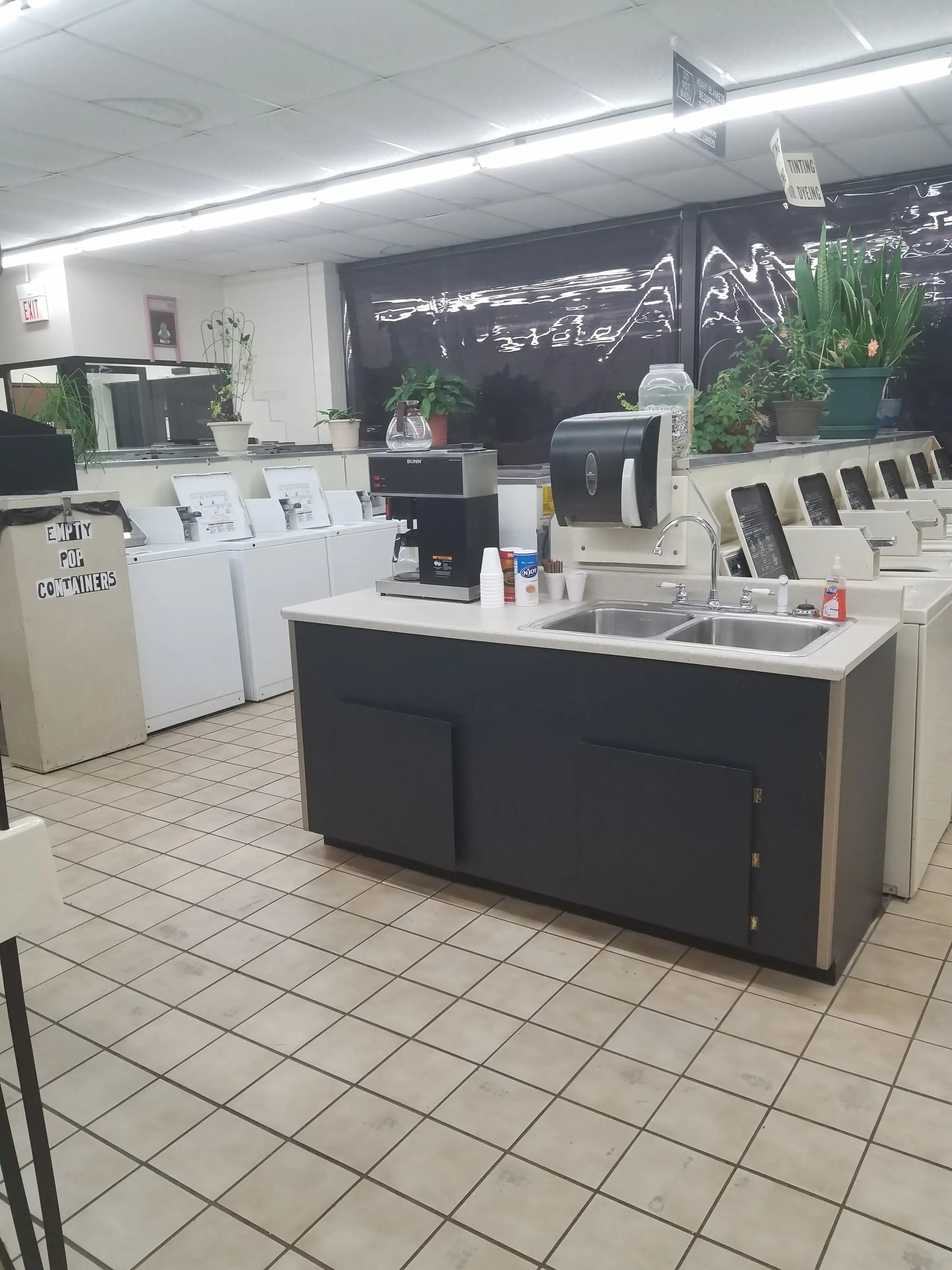 Brooklyn Coin Laundry - Image 50