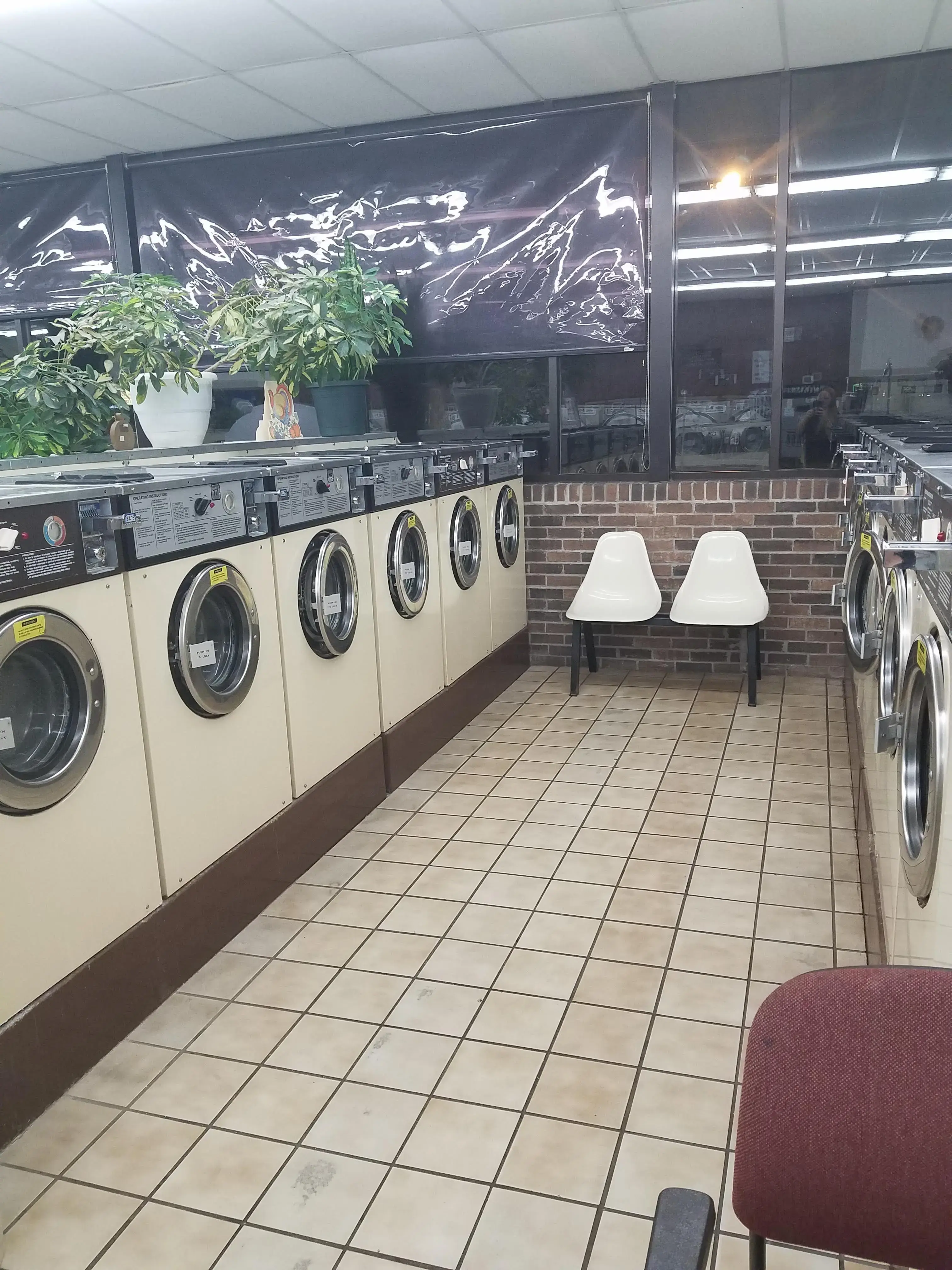 Brooklyn Coin Laundry - Image 52