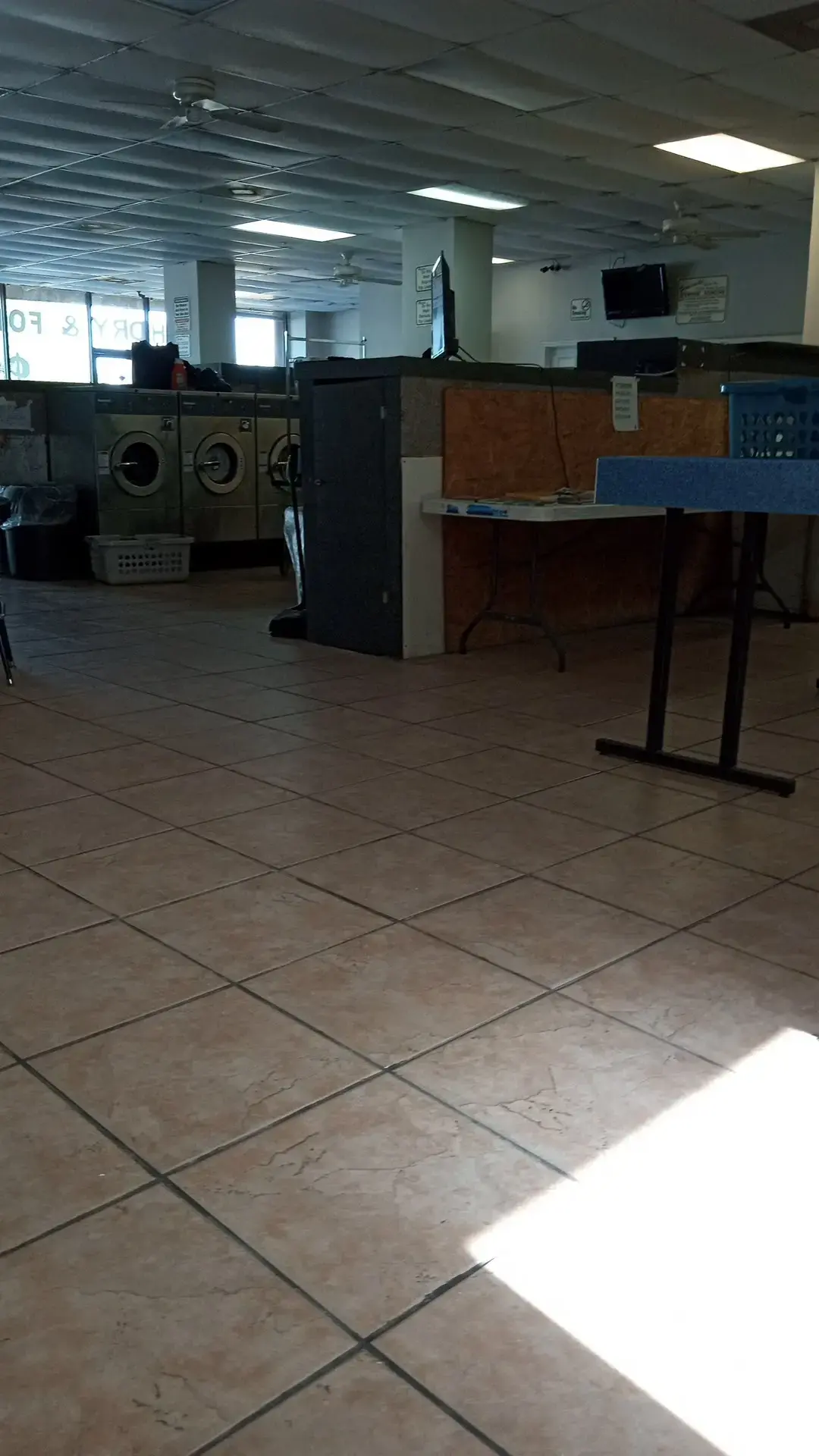 Brookshire Washateria & Cleaners - Image 4
