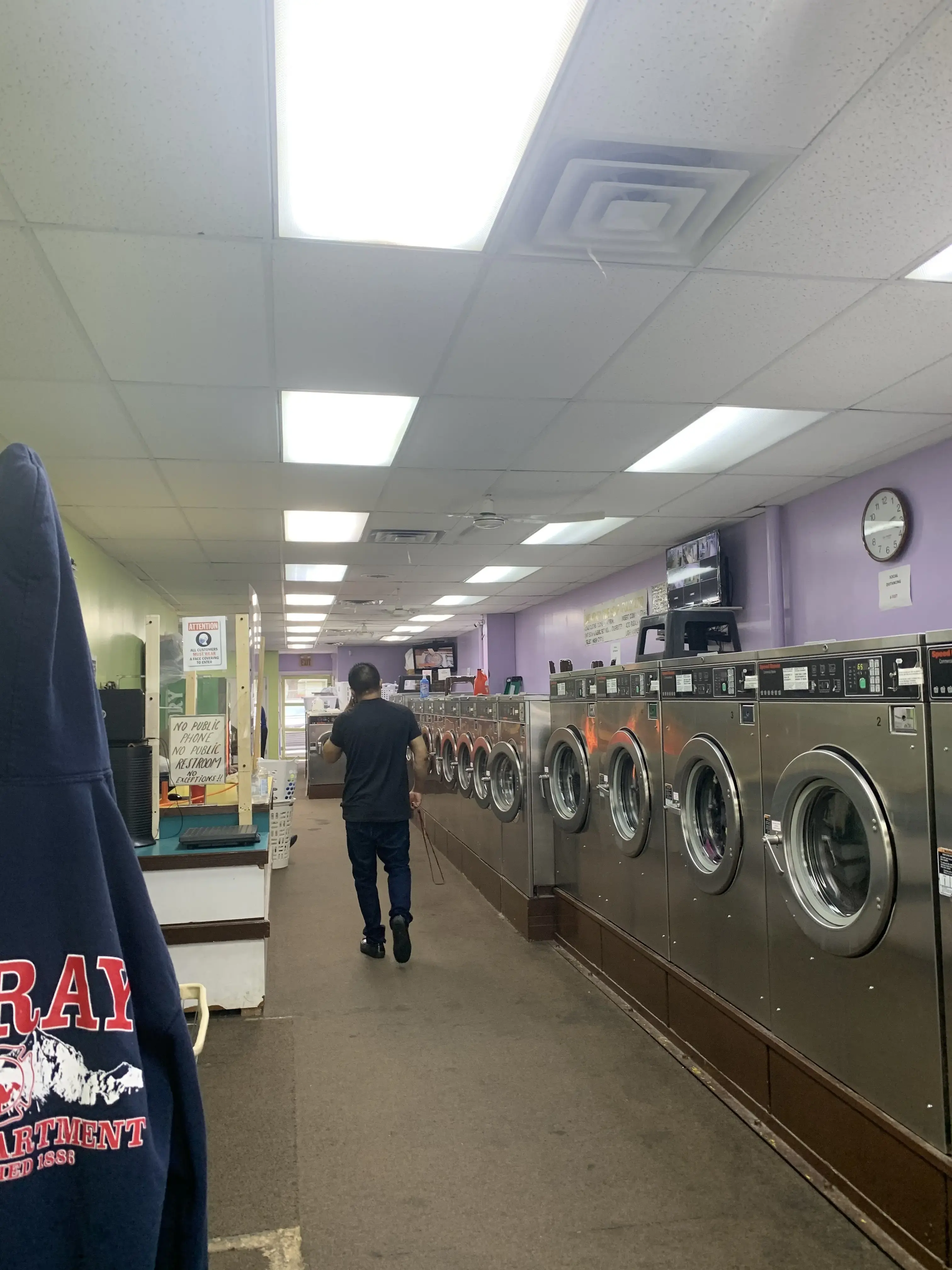 Brookside Laundromat thumbnail 2