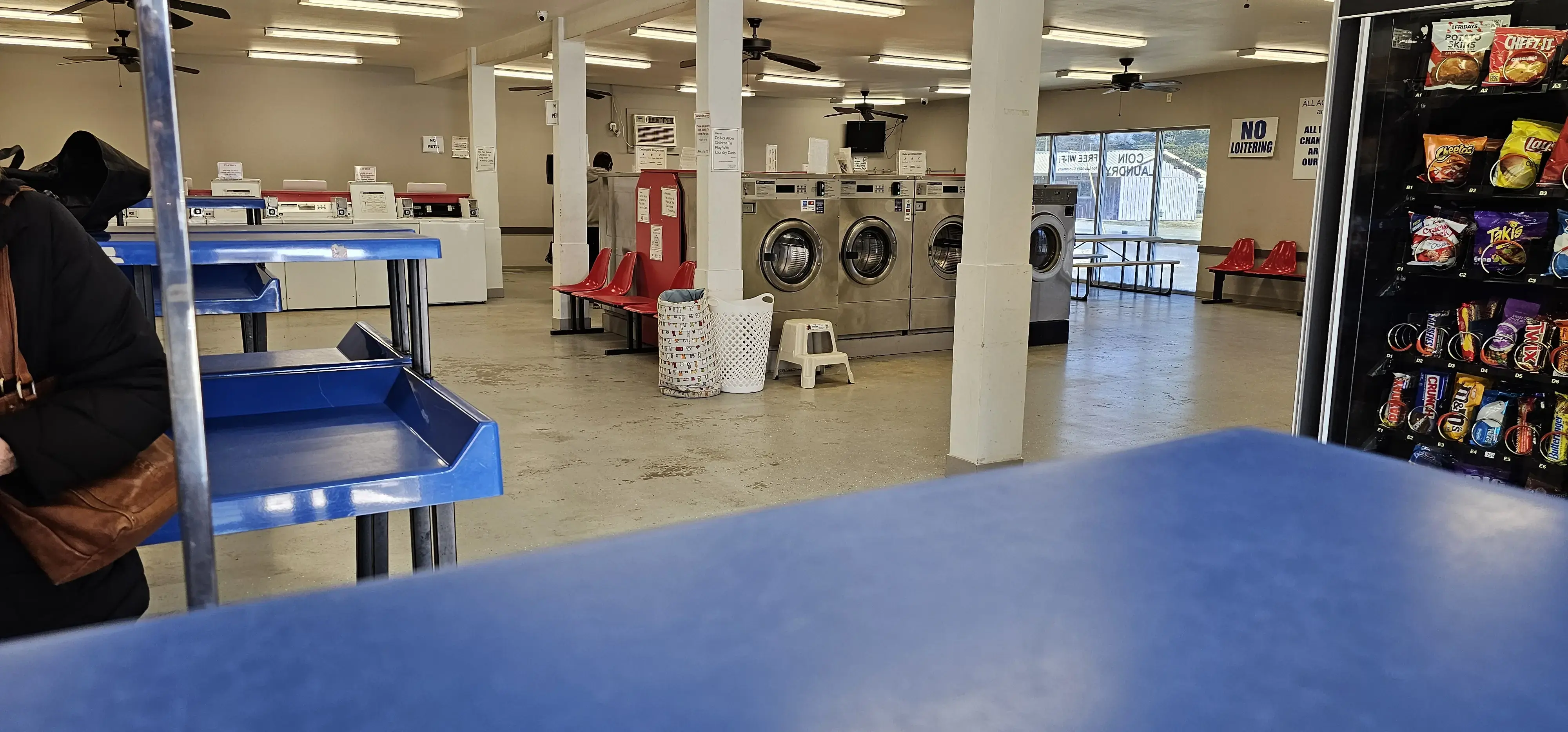 Brown Coin Laundry @ The Laundry Room - Image 8